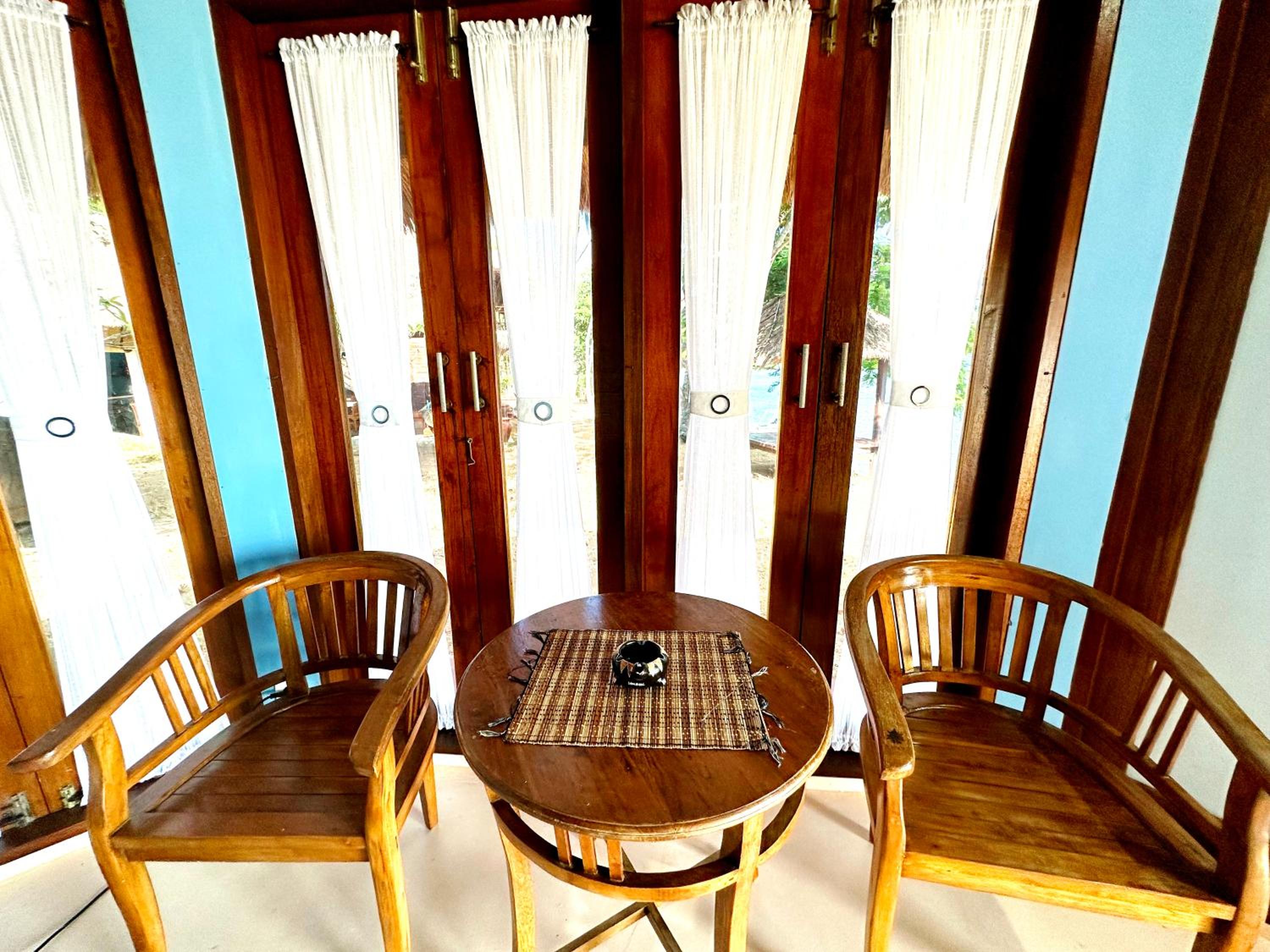Double Room with Sea View - Photo 4