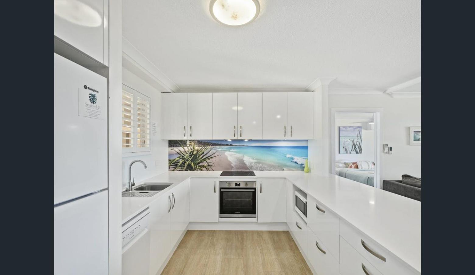 Two-Bedroom Apartment with Sea View photo 3