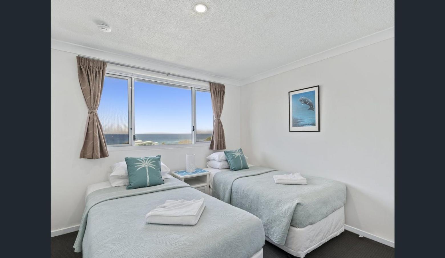Two-Bedroom Apartment with Sea View photo 2