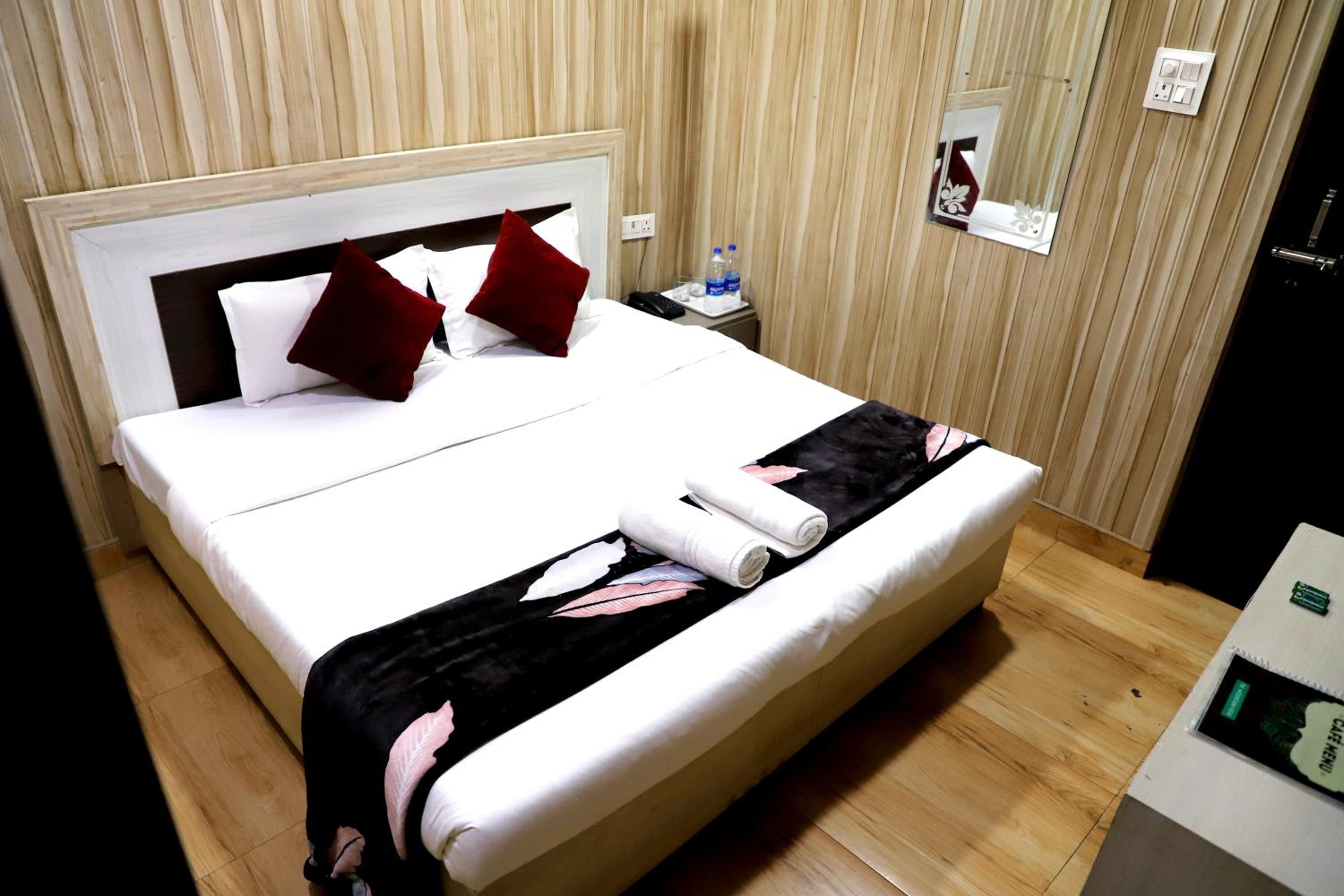 Budget Double Room photo 1
