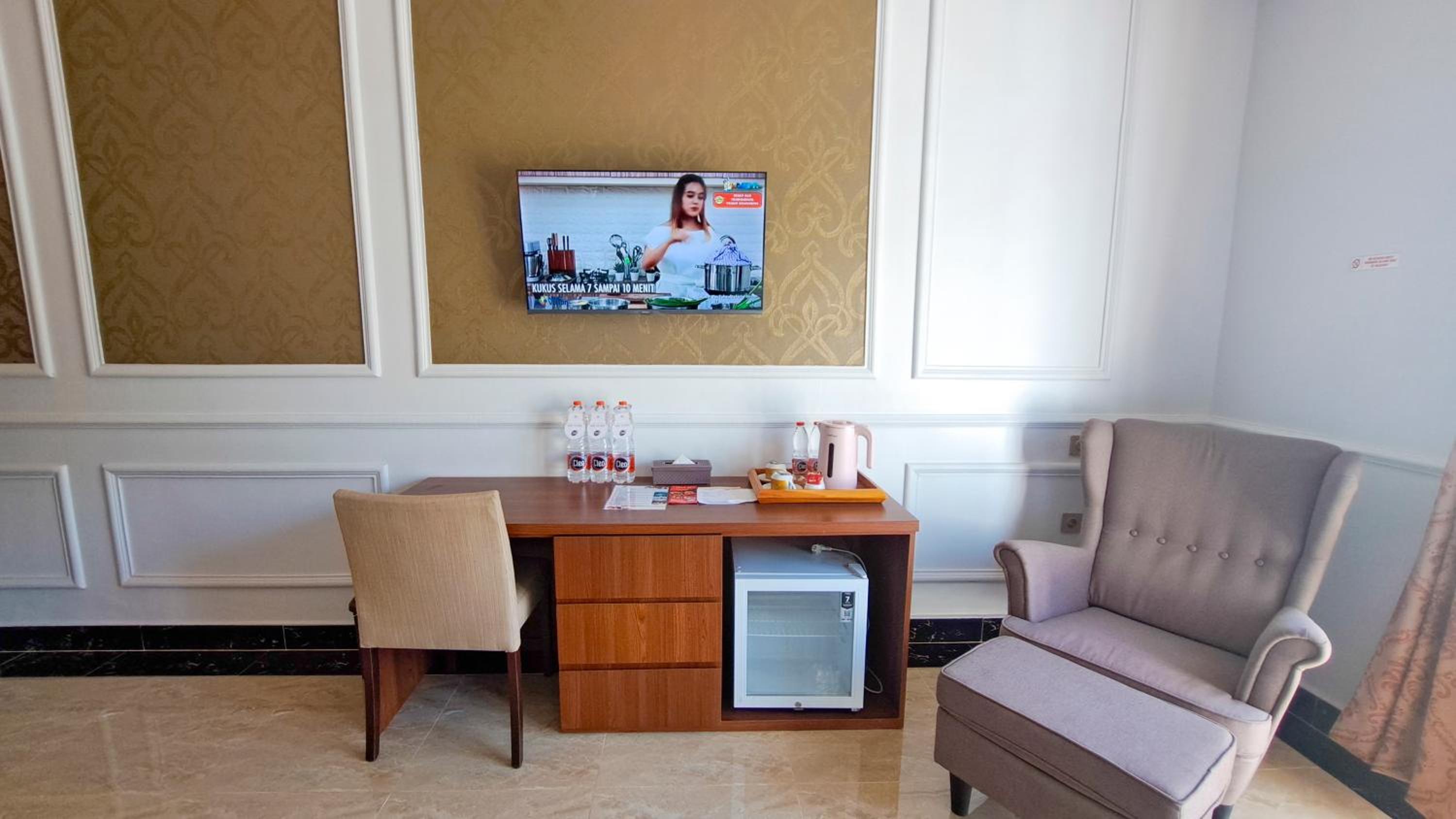 Deluxe Twin Room with Sea View