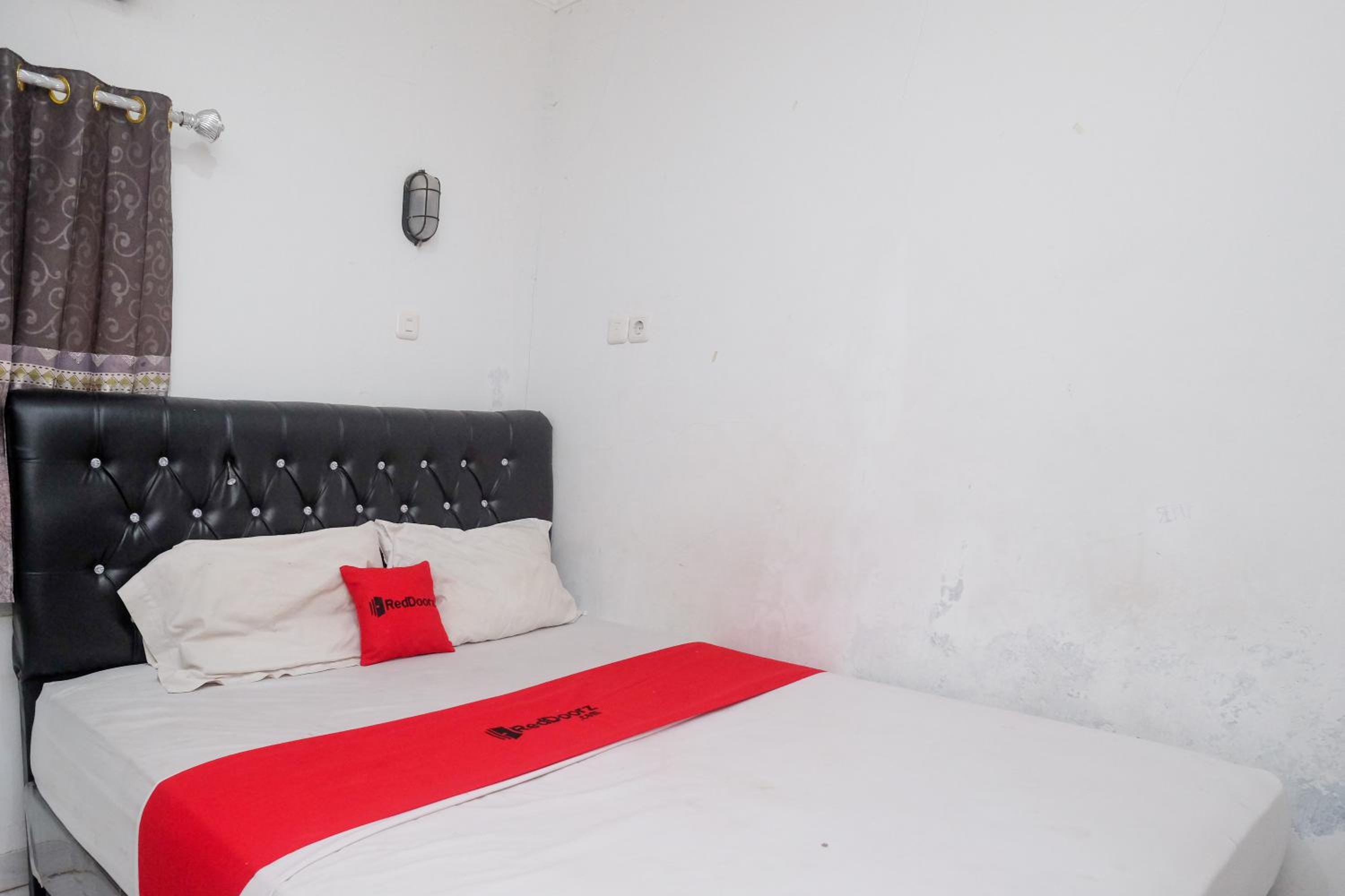 Double Room - Photo 6