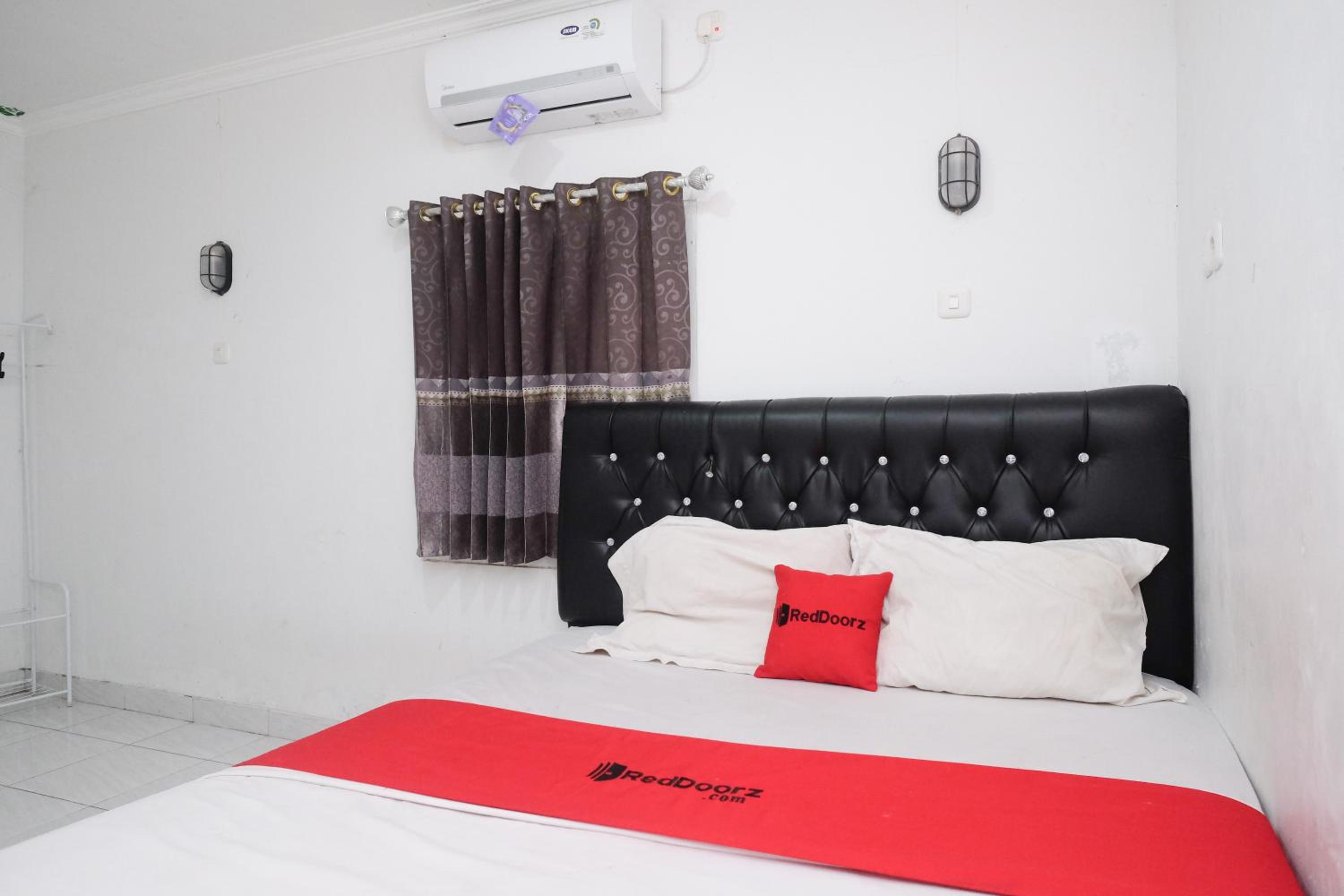 Double Room - Photo 5