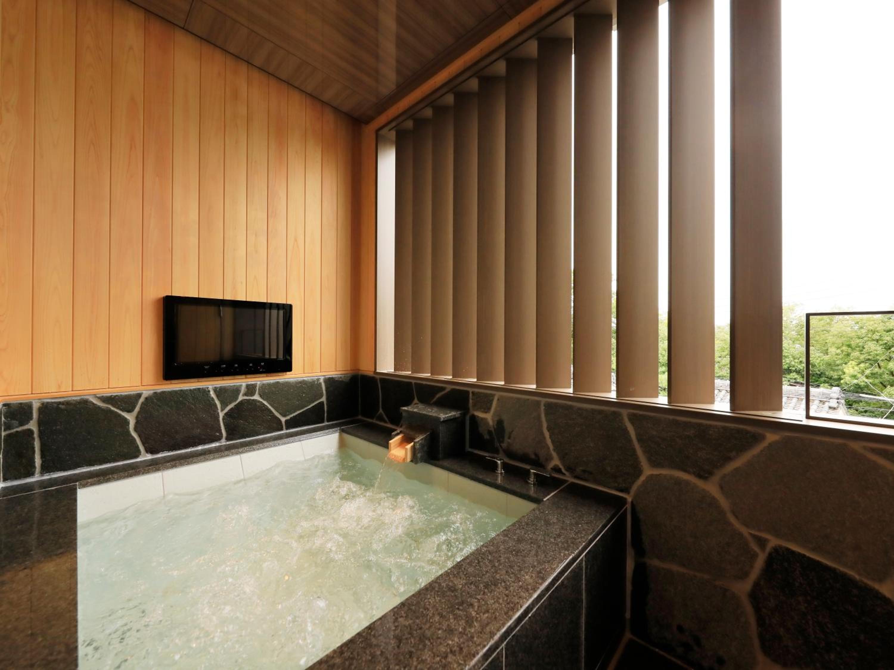 Spa Suite Room - Photo 5