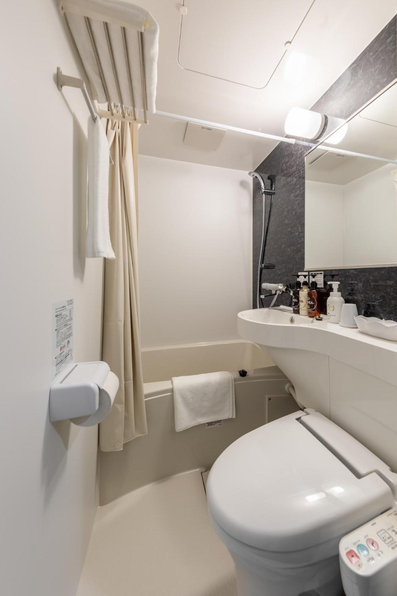 Quadruple Room - Photo 2