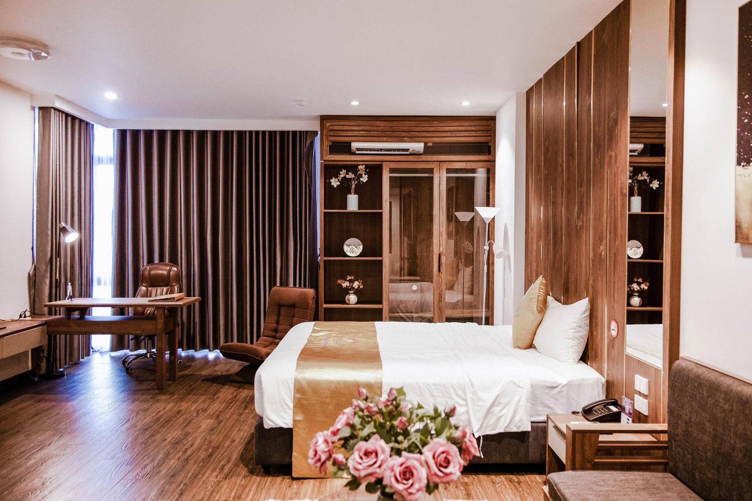 Suite with City View - Photo 1