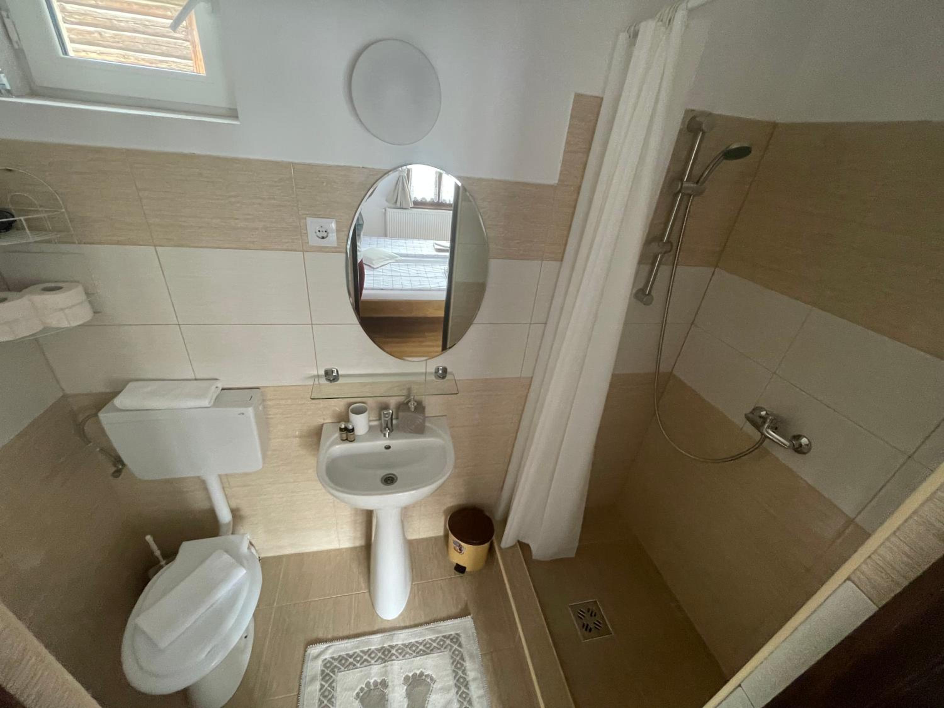 Twin Room with Balcony photo 2
