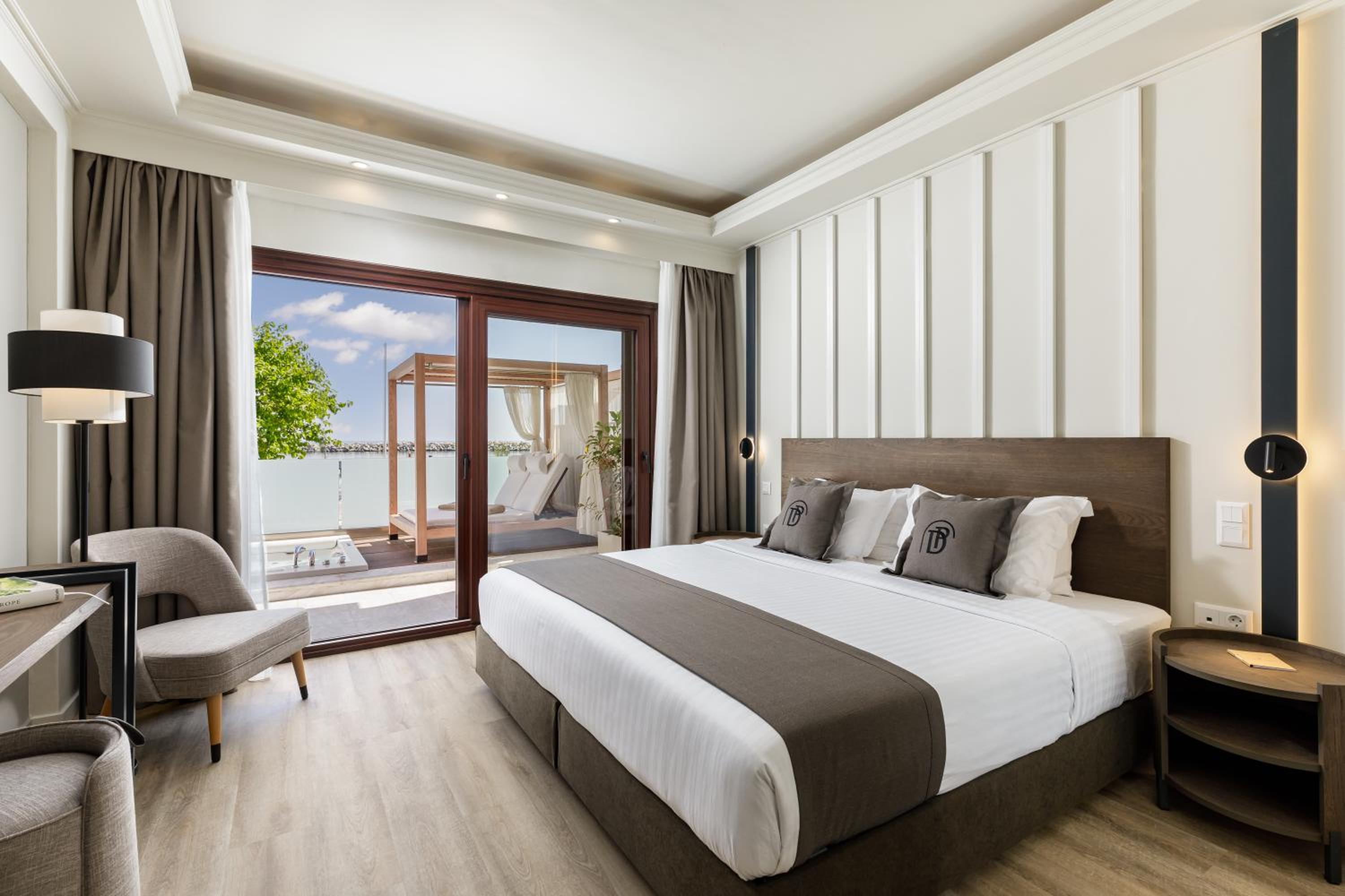 Deluxe Double Room with Sea View