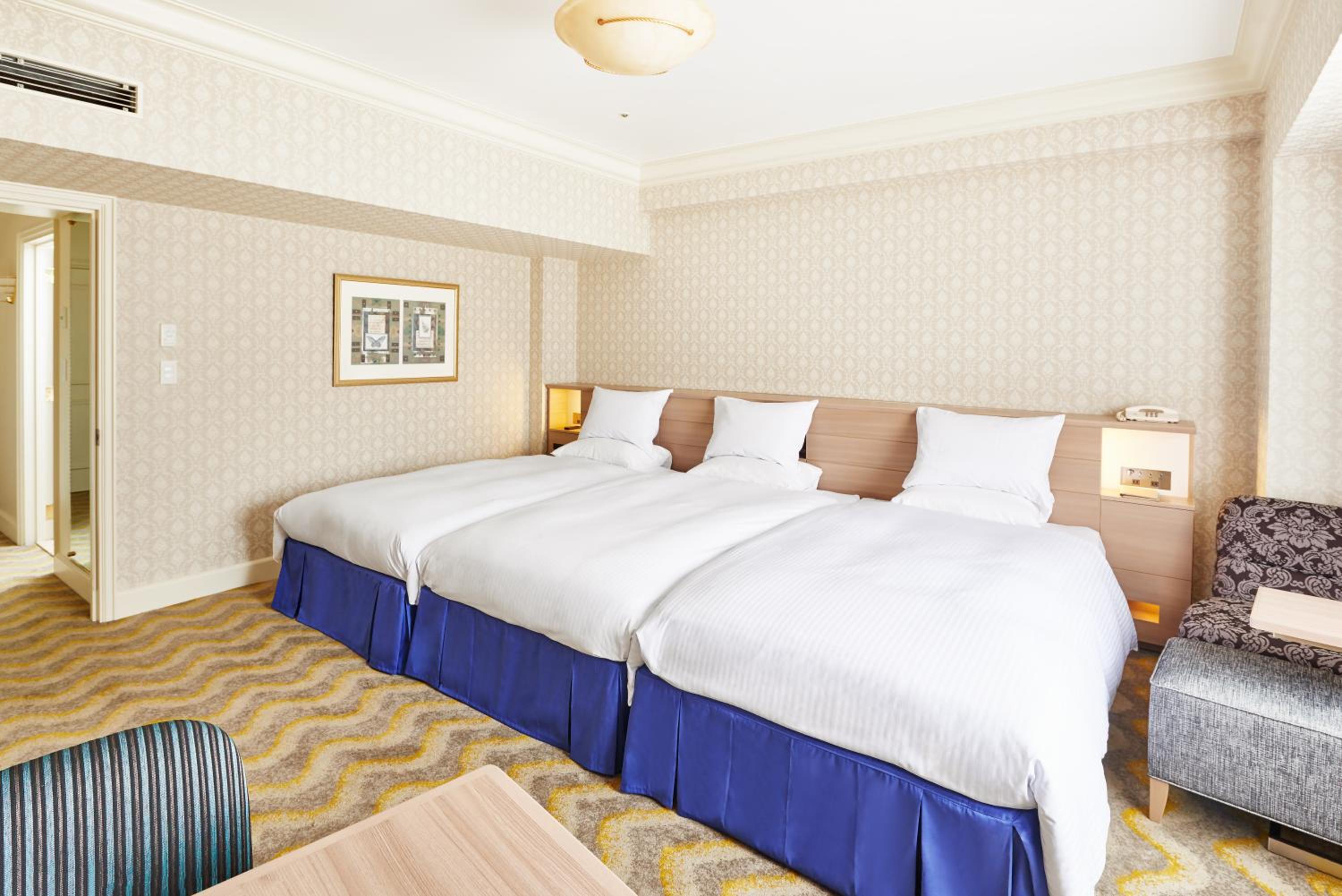 Superior Room - Non-Smoking - Photo 9