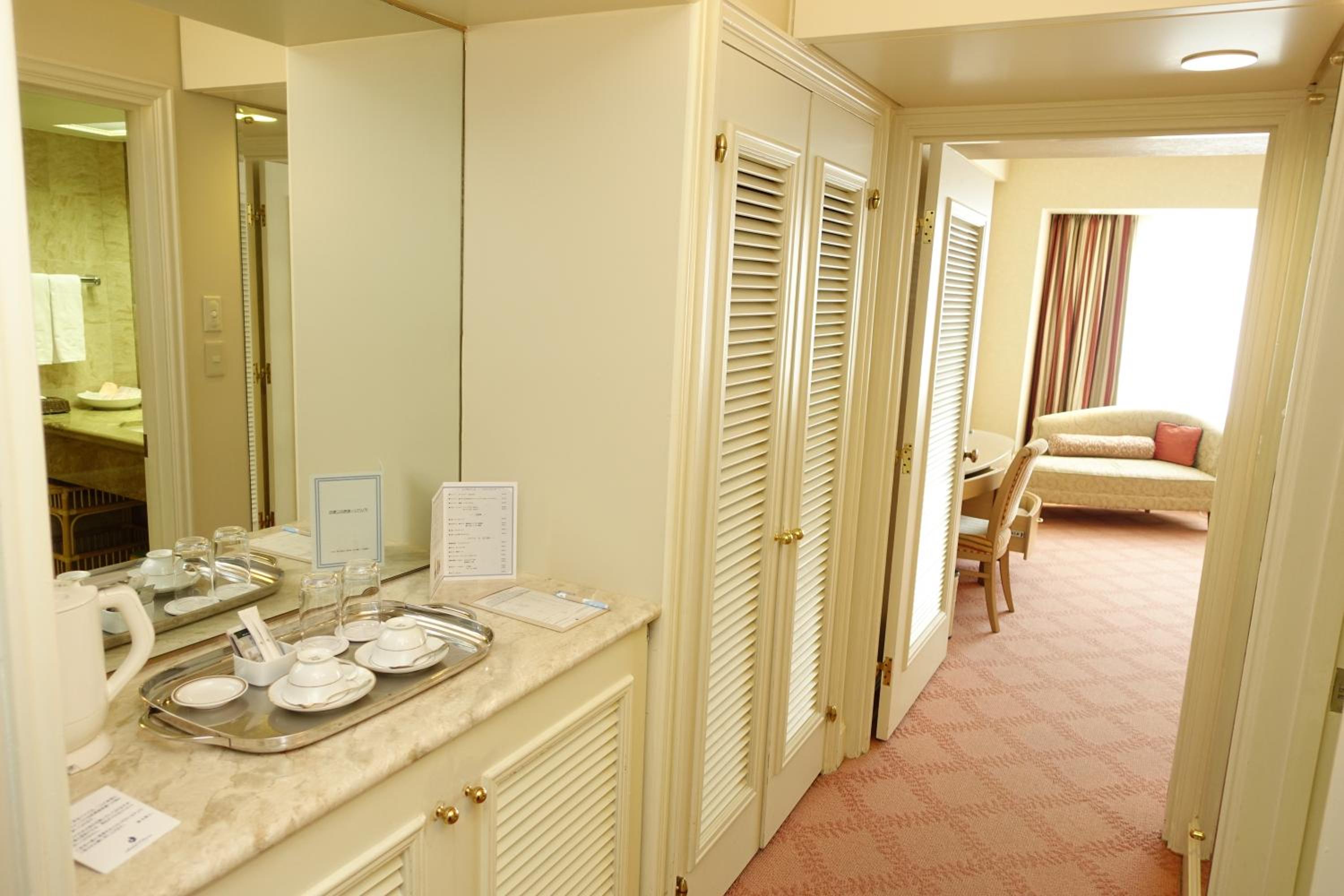 Deluxe Room - Non-Smoking - Photo 3