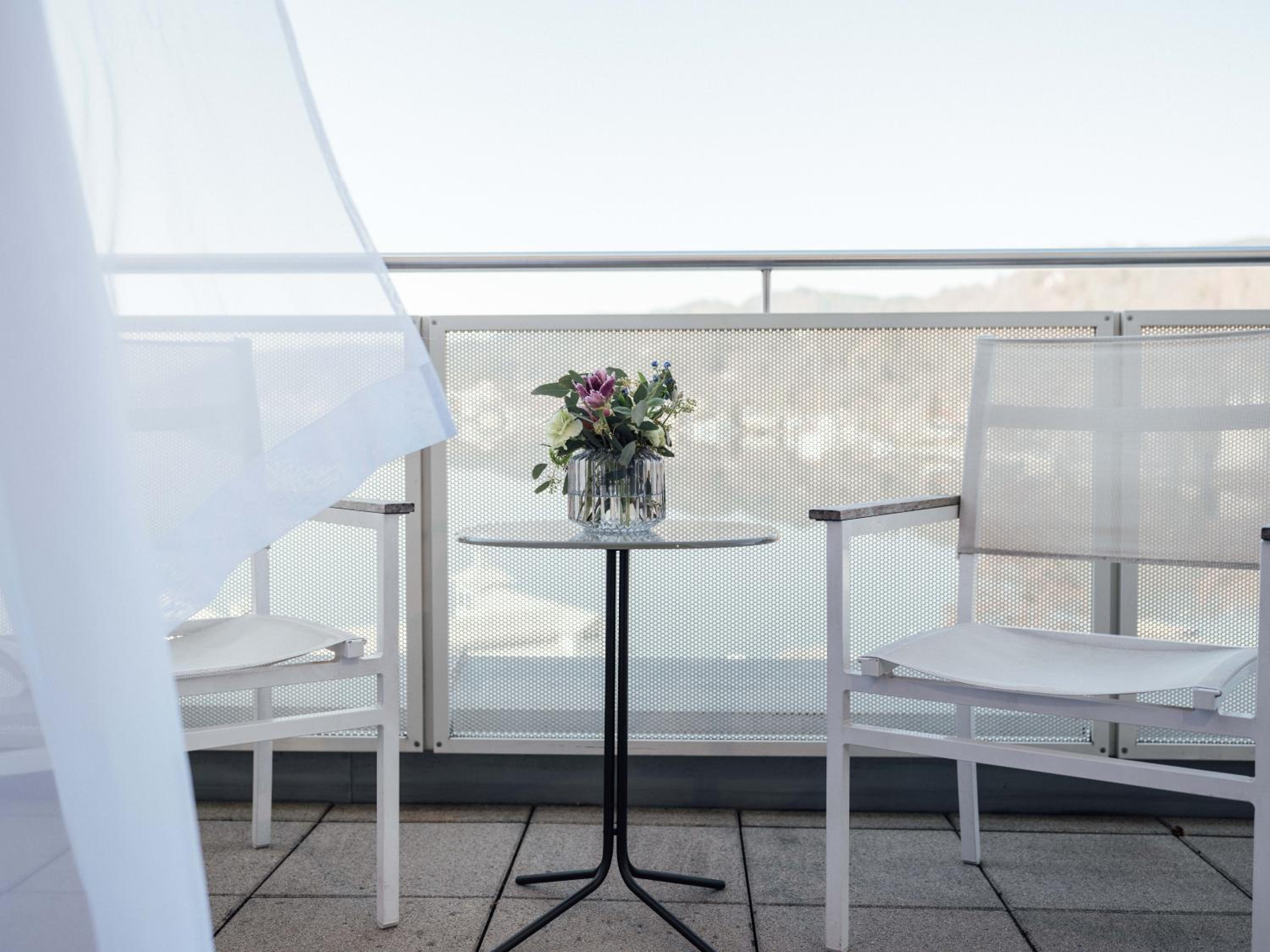 Suite - Photo 5