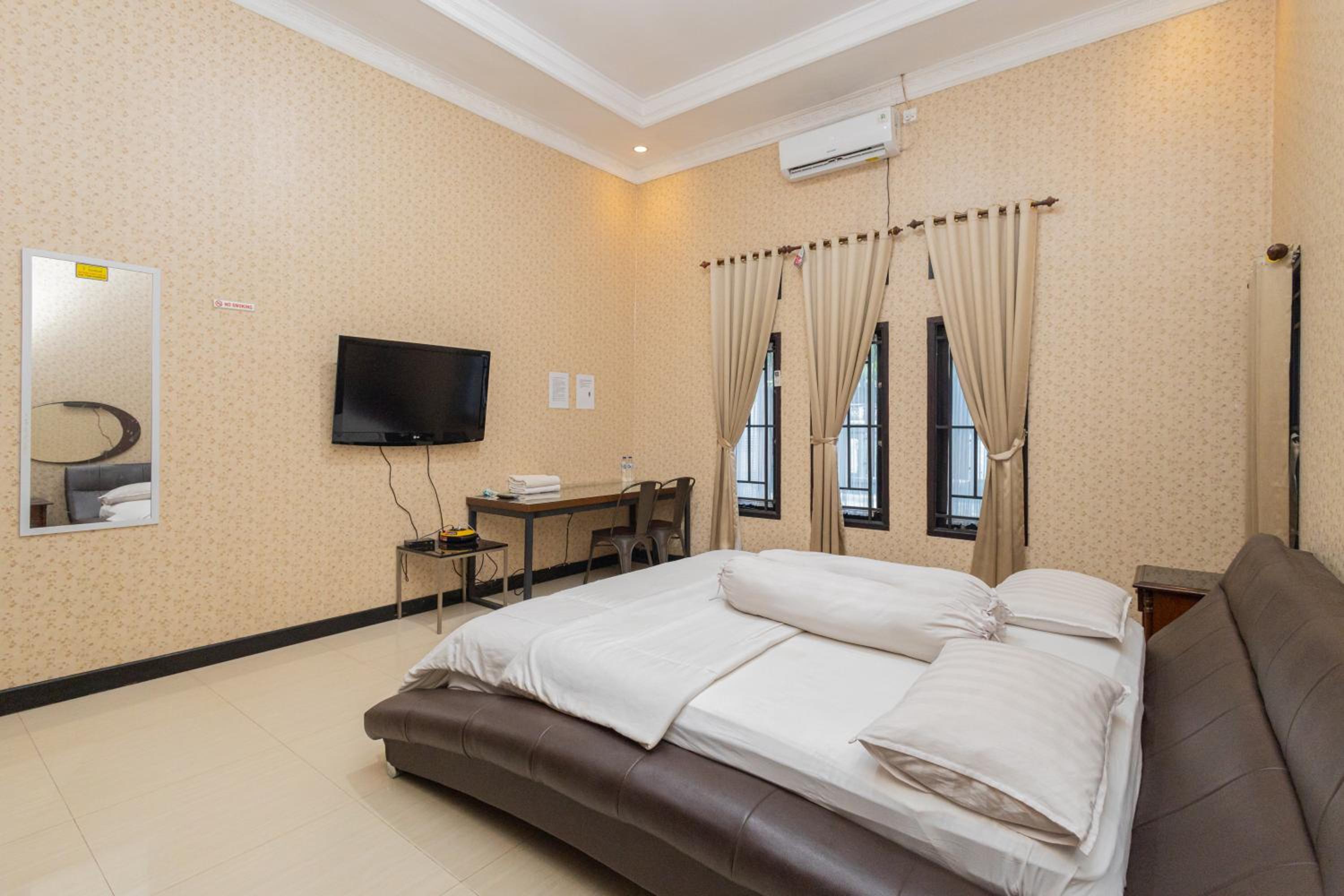 Deluxe Double Room - Photo 8