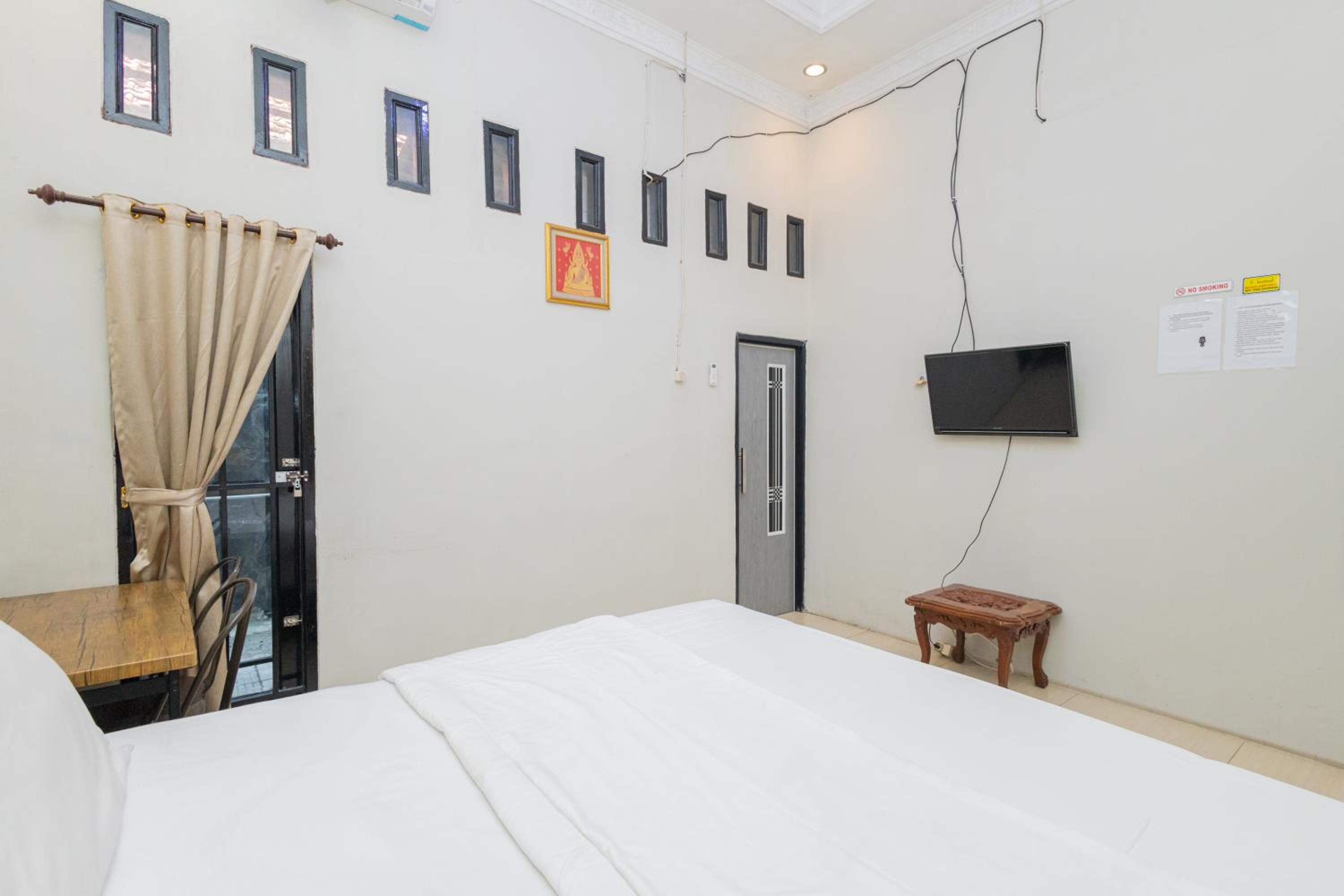 Standard Double Room - Photo 3