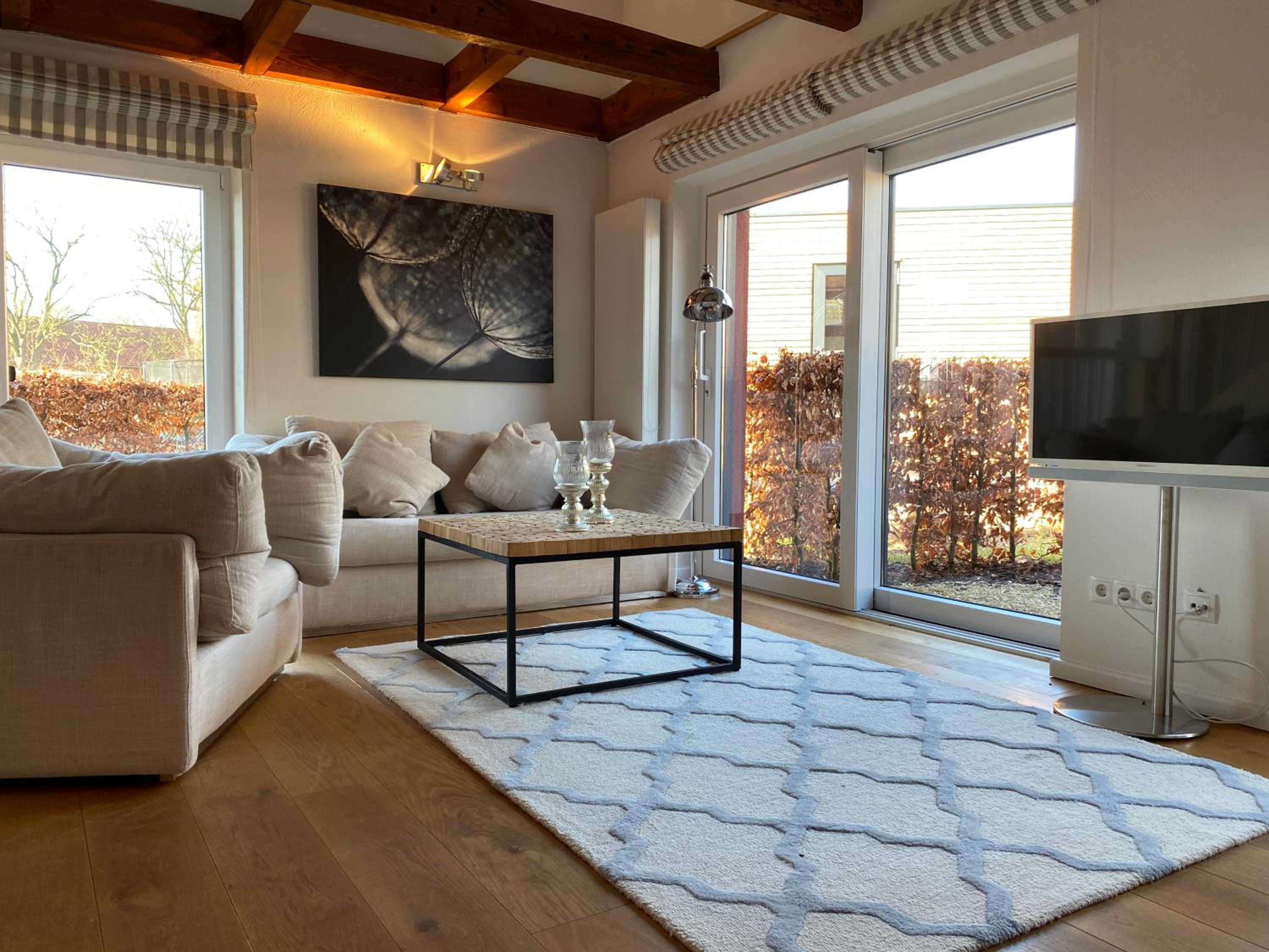 Apartment with Terrace photo 3
