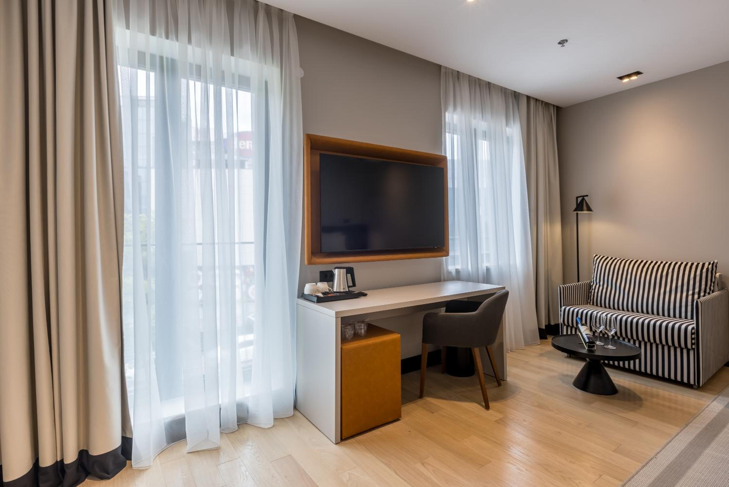 Superior Double Room - Photo 3