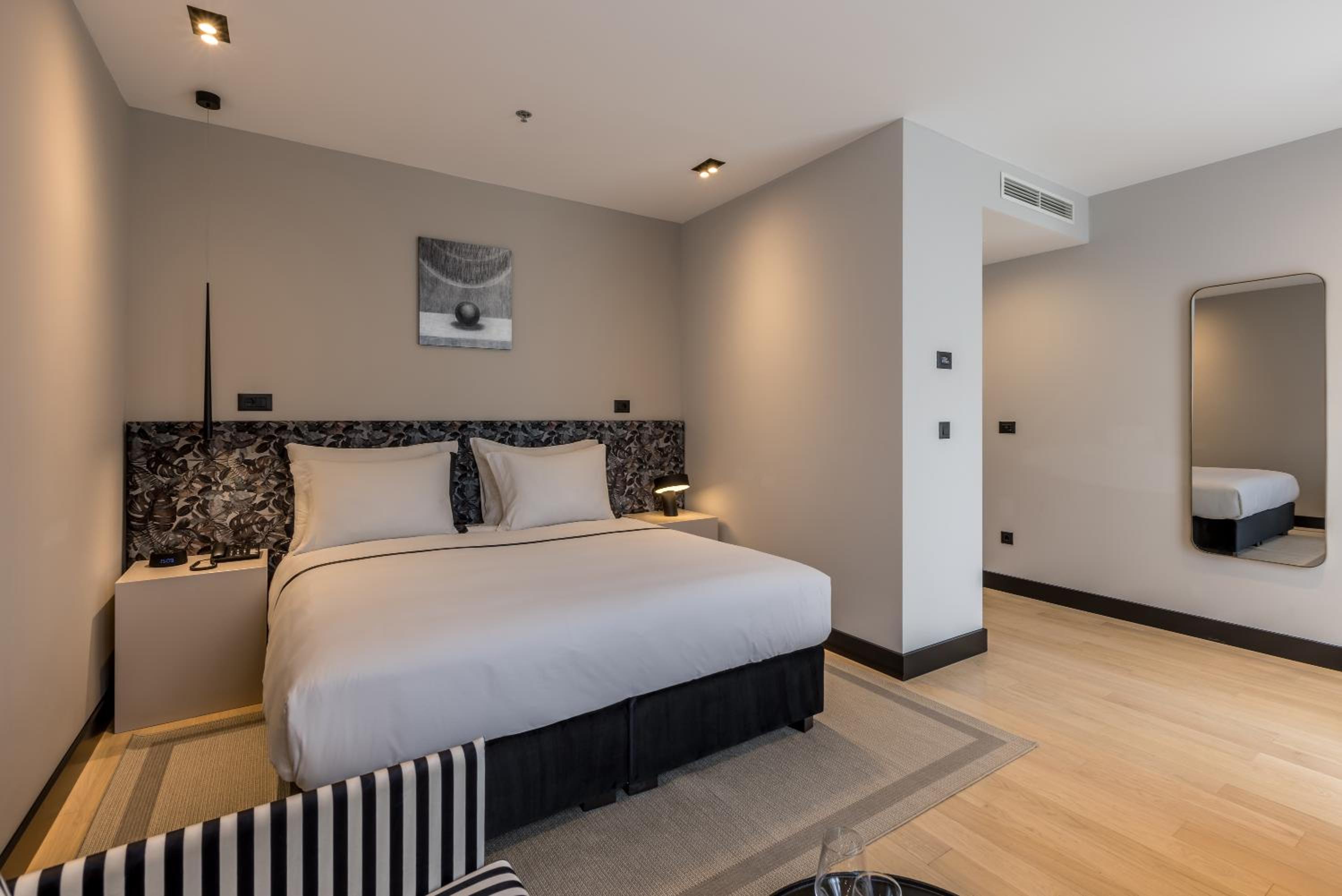 Superior Double Room - Photo 4