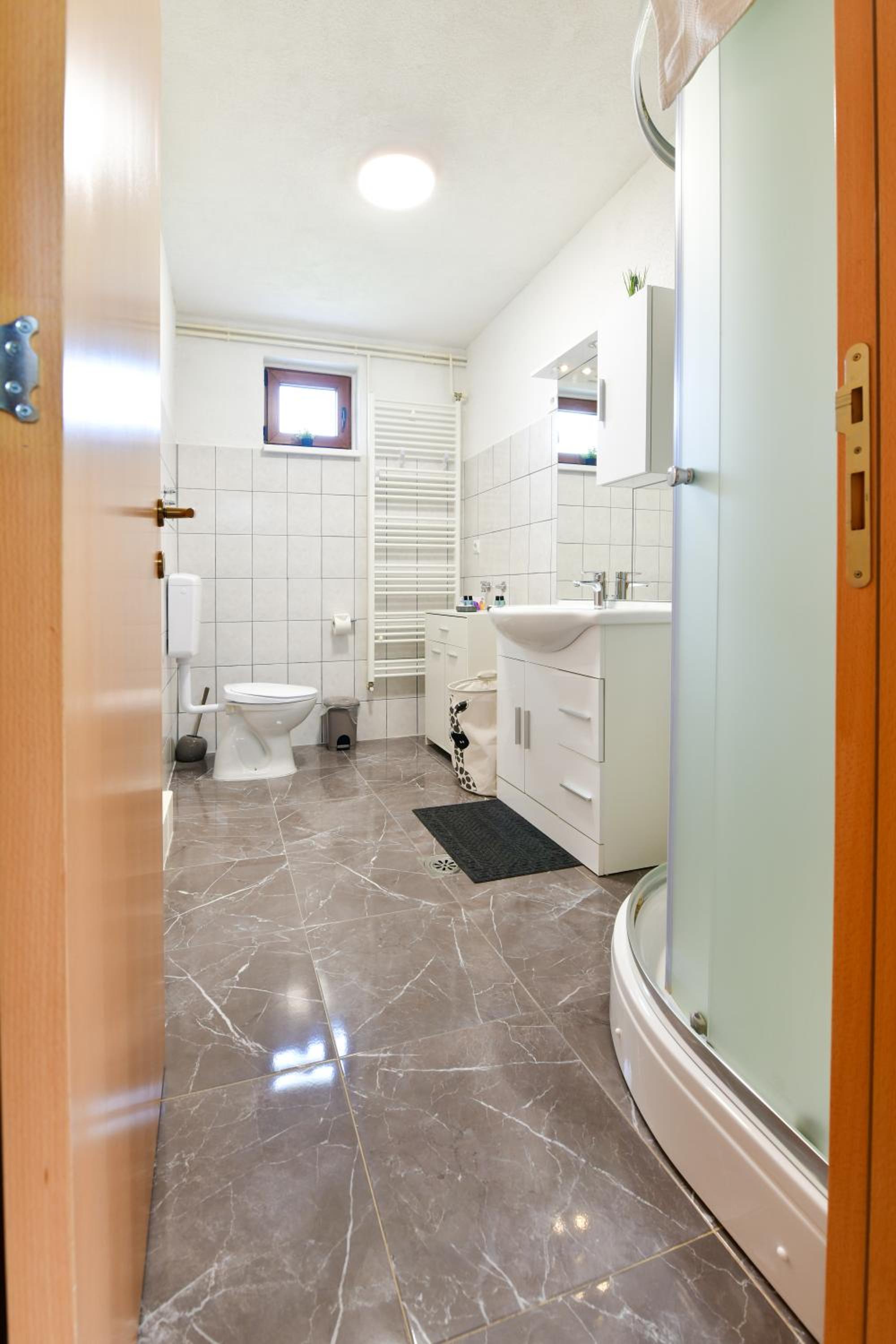Two-Bedroom Apartment - Photo 16