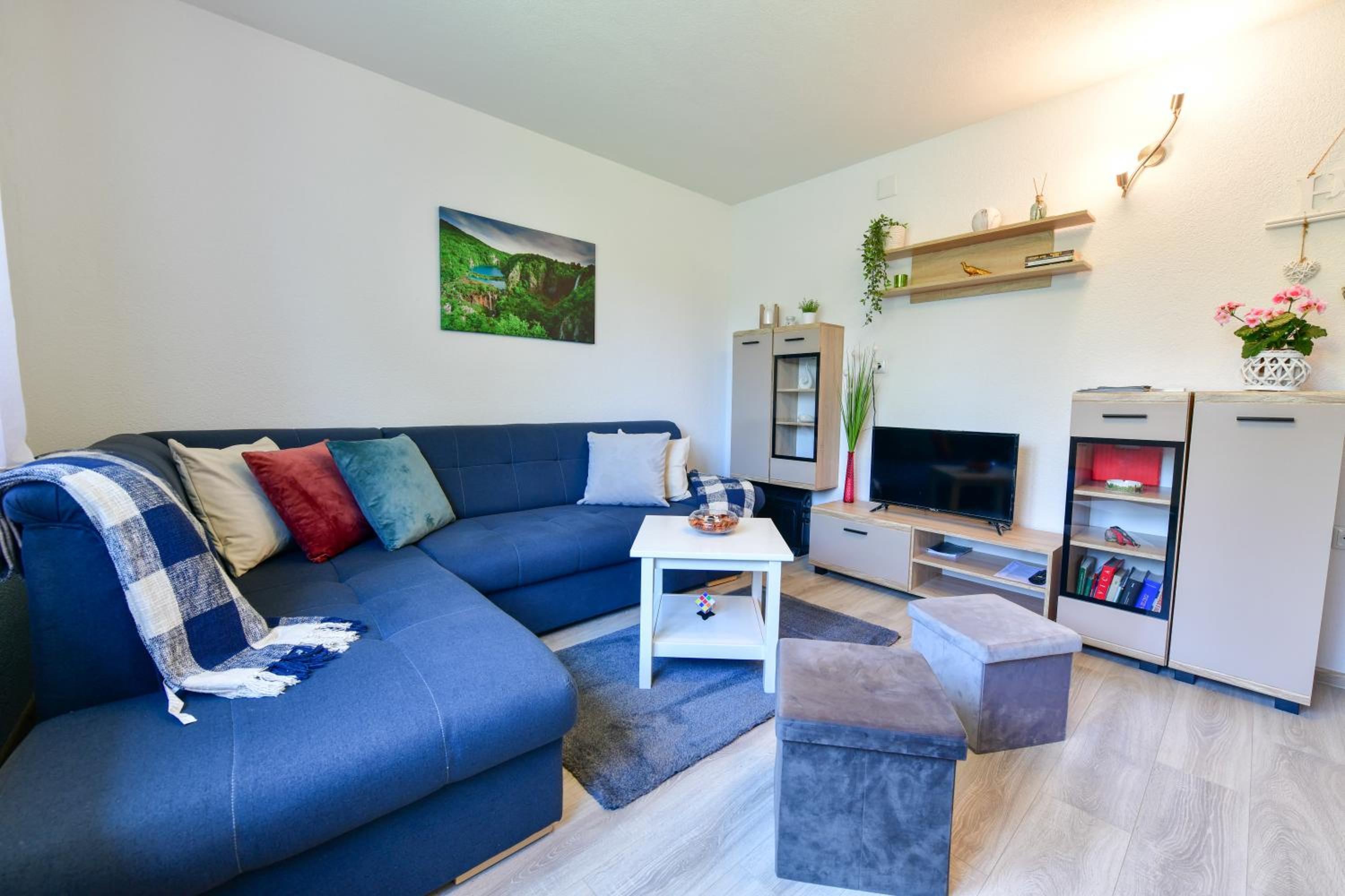 Two-Bedroom Apartment - Photo 12