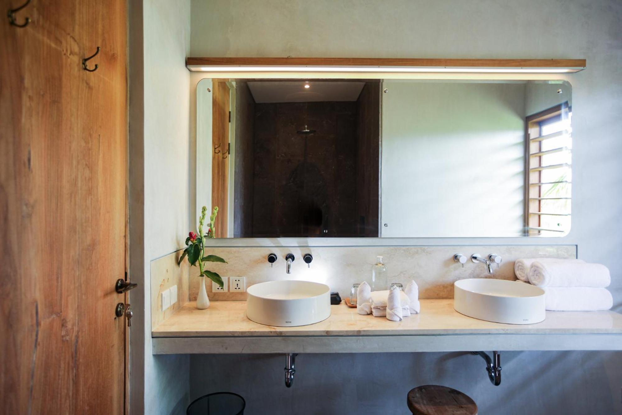 Two-Bedroom Suite - Photo 8