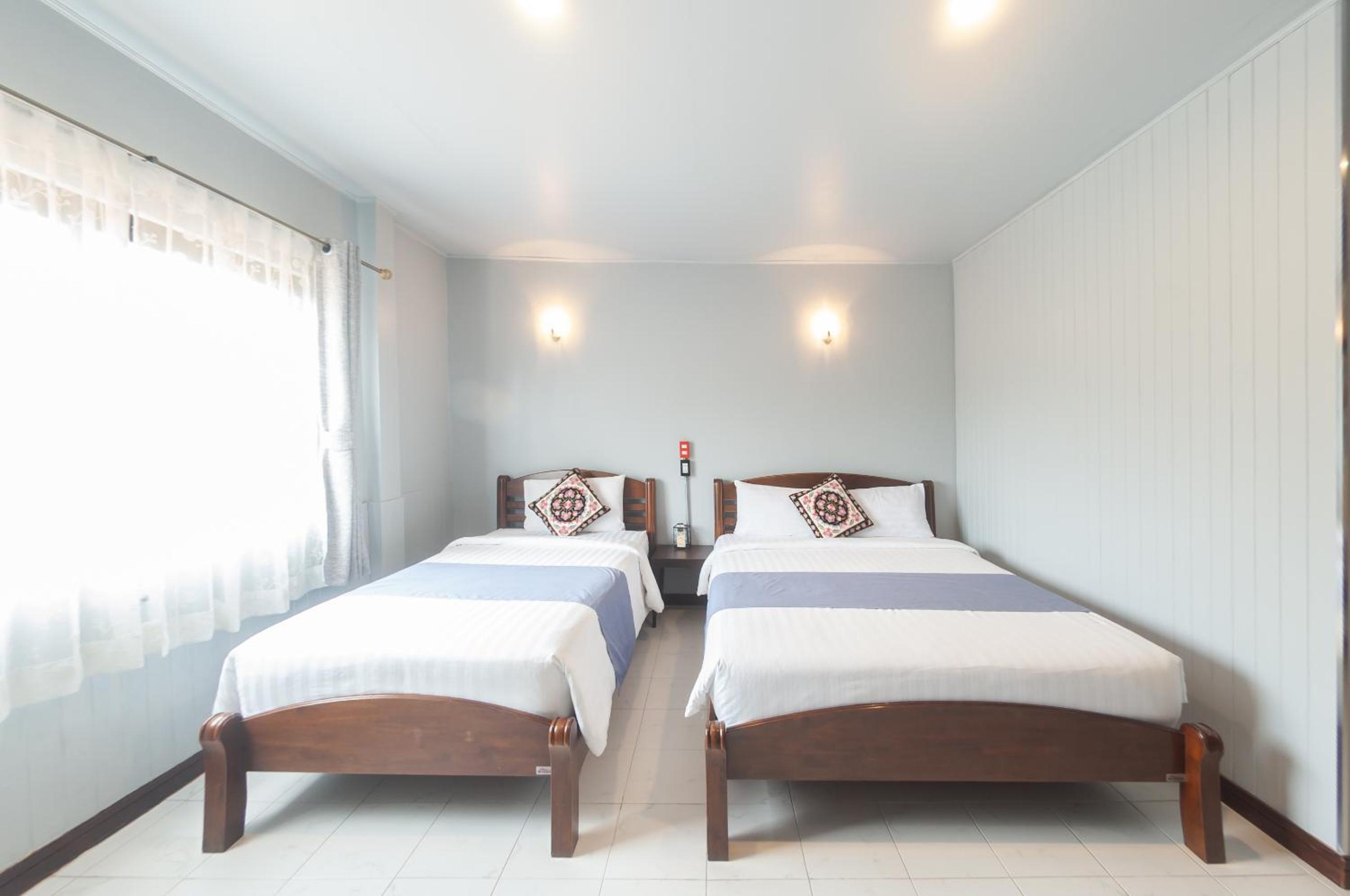 Twin Room with View