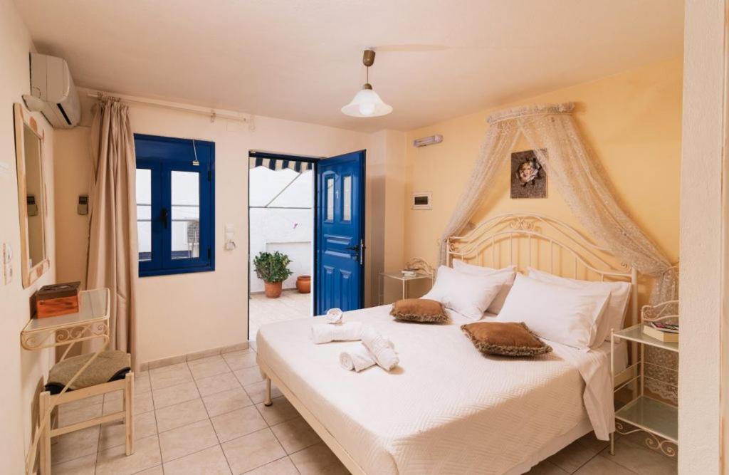 Double Room with Terrace photo 3