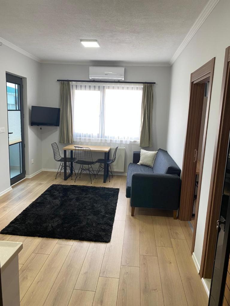 Apartment photo 1