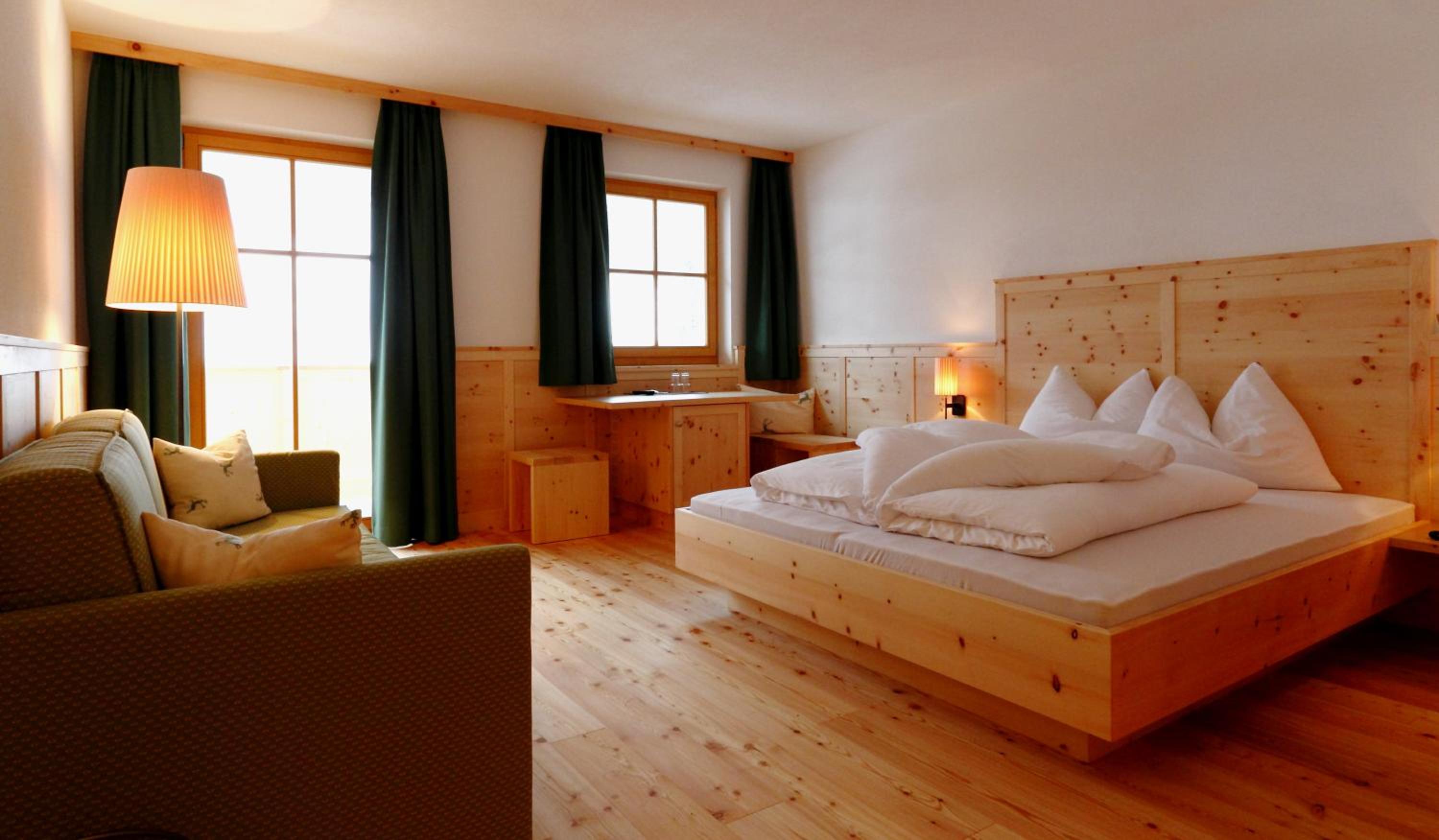 Dependence Deluxe Double Room photo 1
