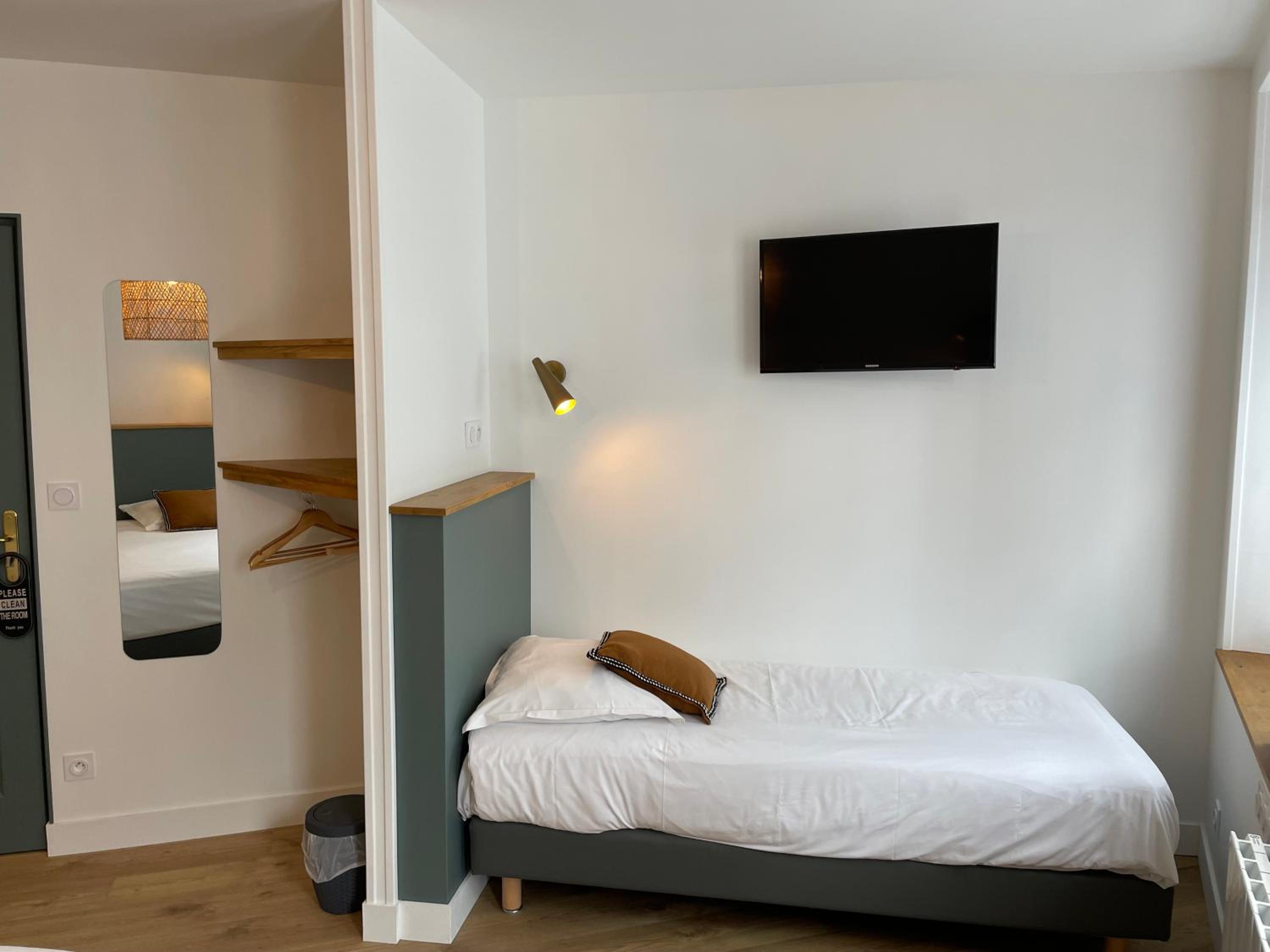 Superior Triple Room photo 2