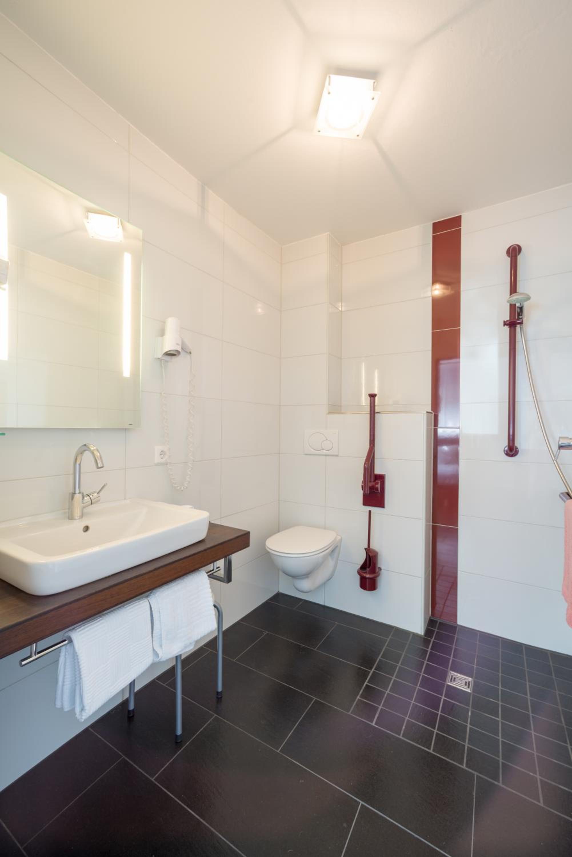 Double Room - Photo 5