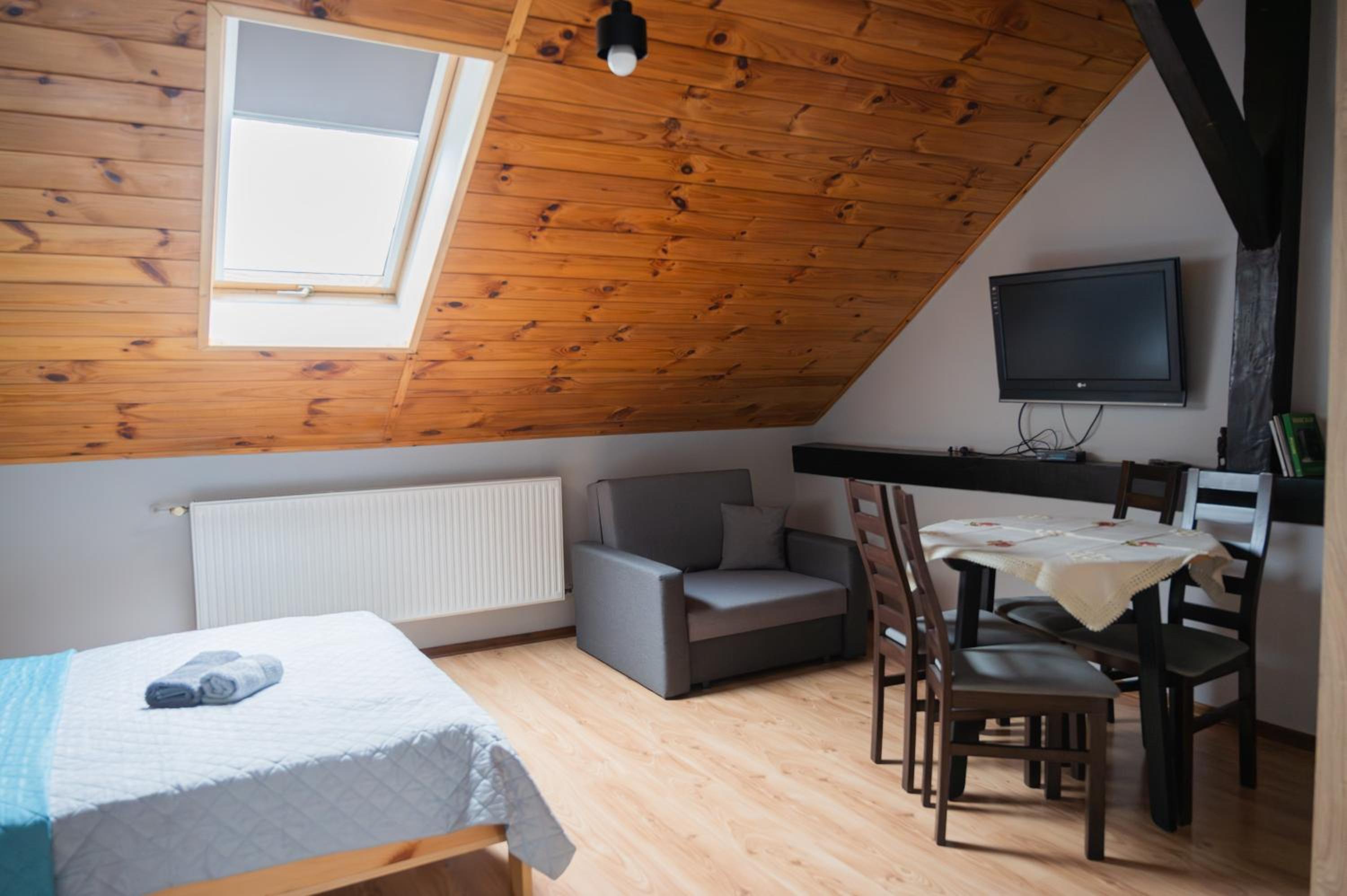 Standard Family Room photo 2