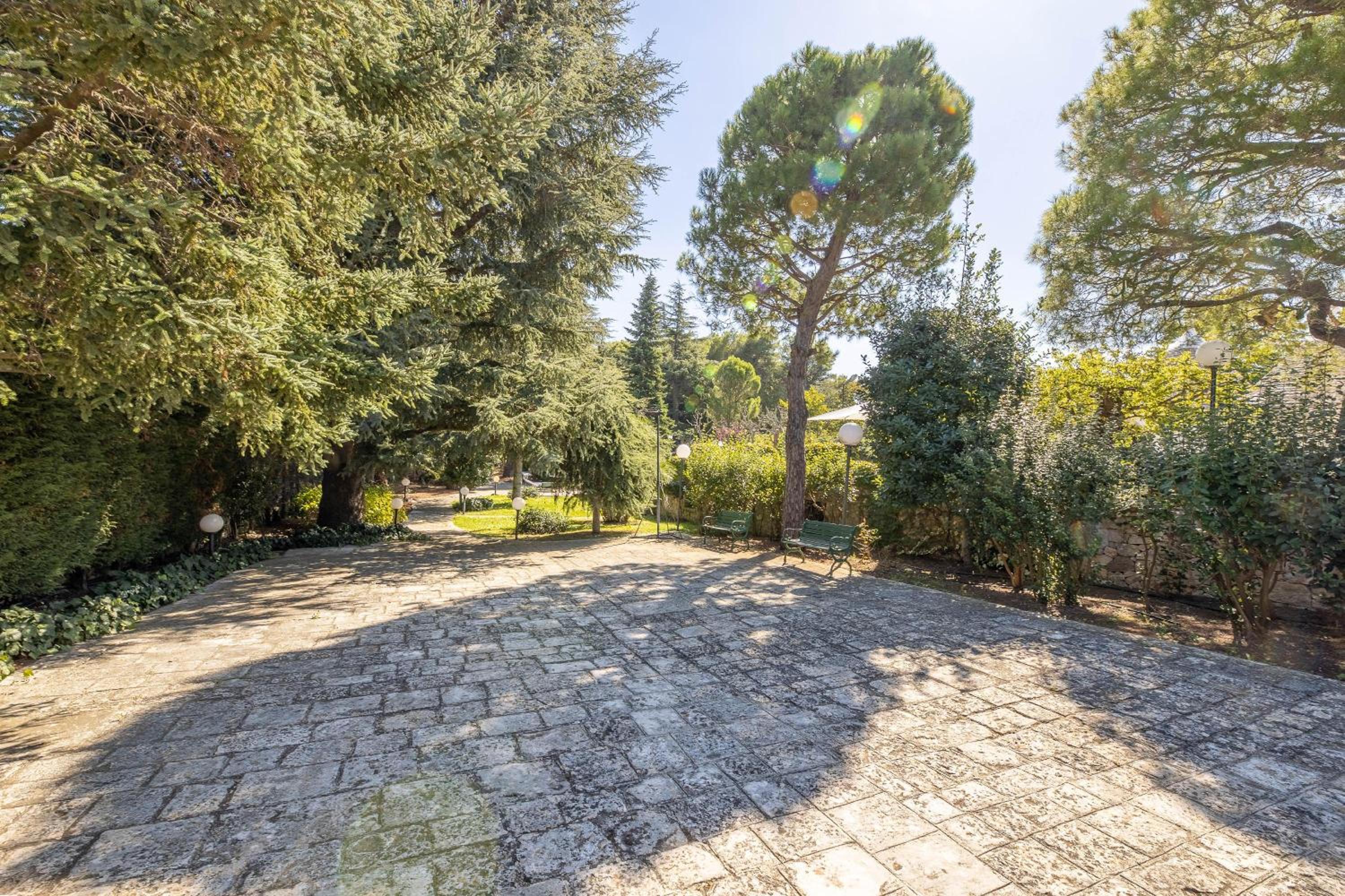 Villa photo 3