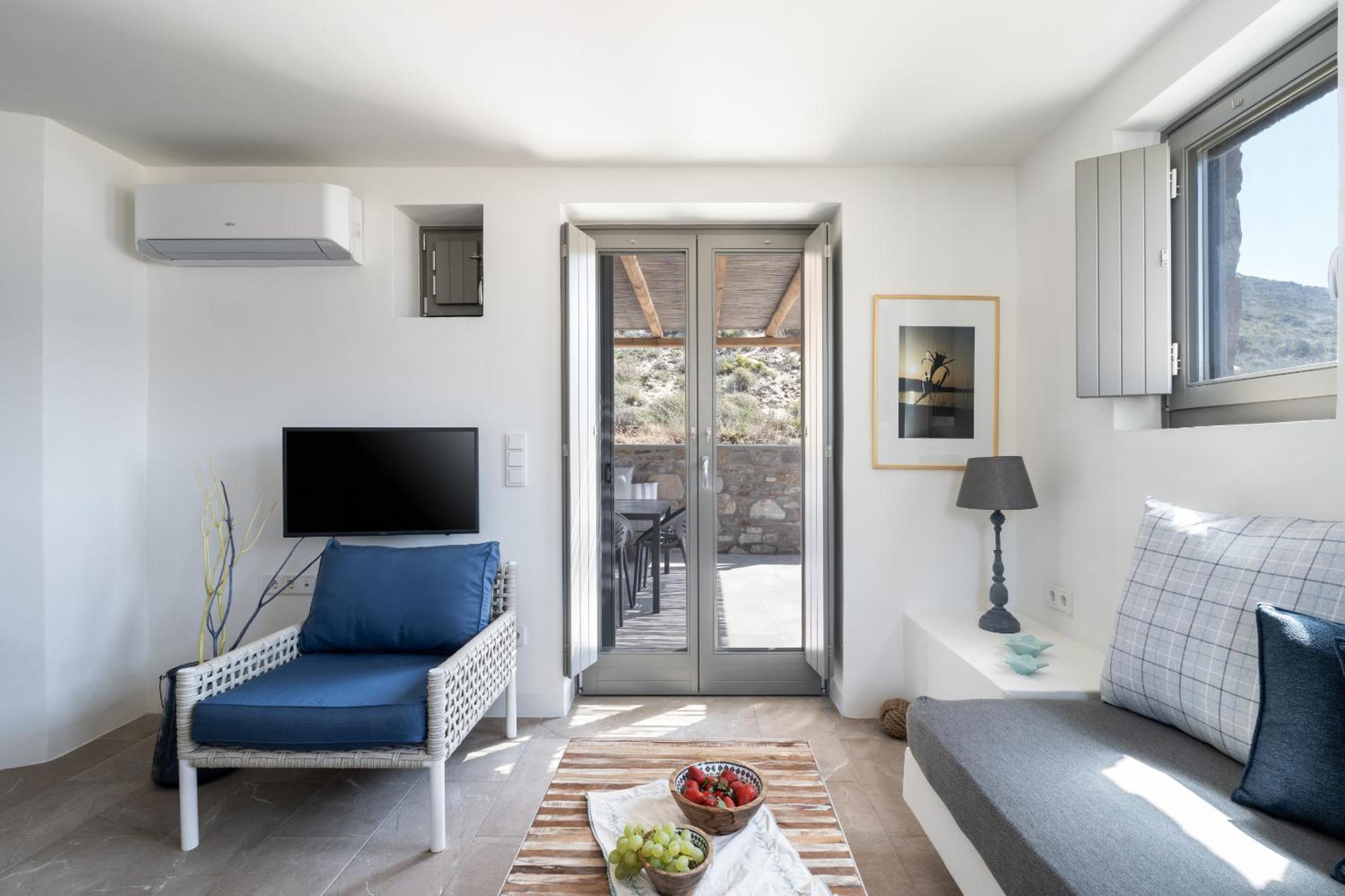 One Bedroom Beachfront Maisonette photo 1