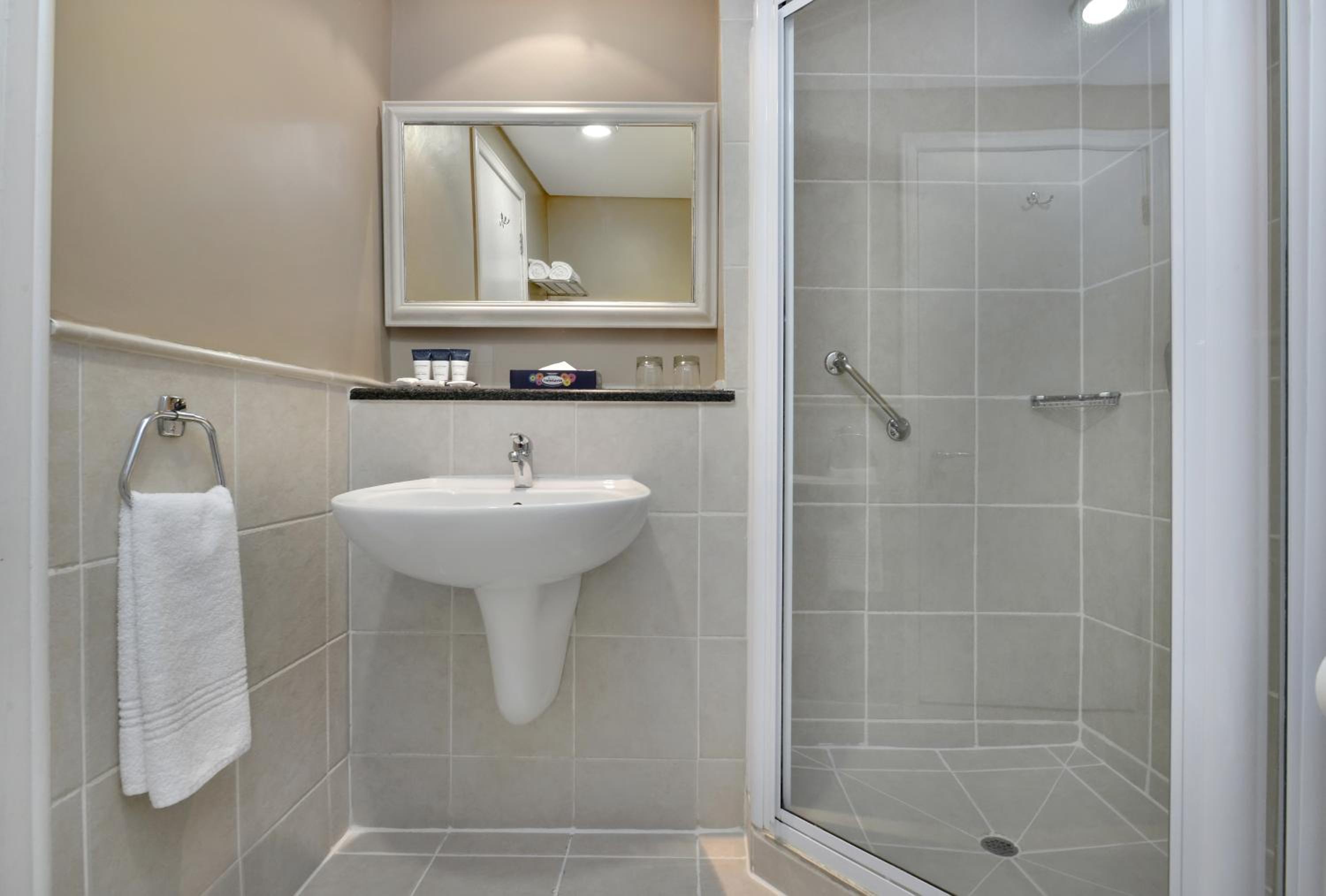 Larger Guest room, 2 Double - Photo 2