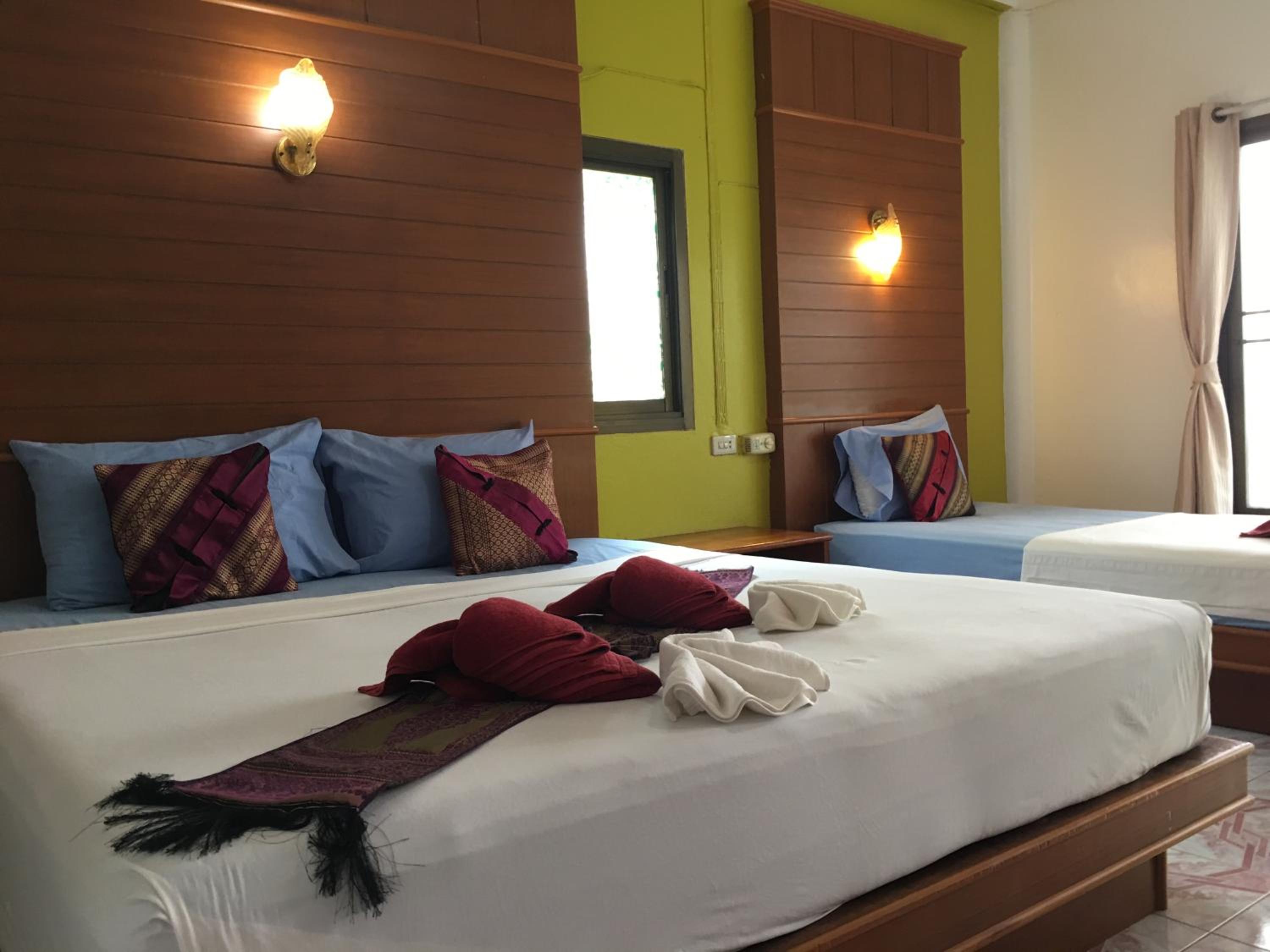 Deluxe Double or Twin Room photo 1