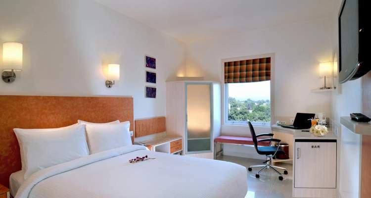Superior Room 1Dbl Bed - Photo 2
