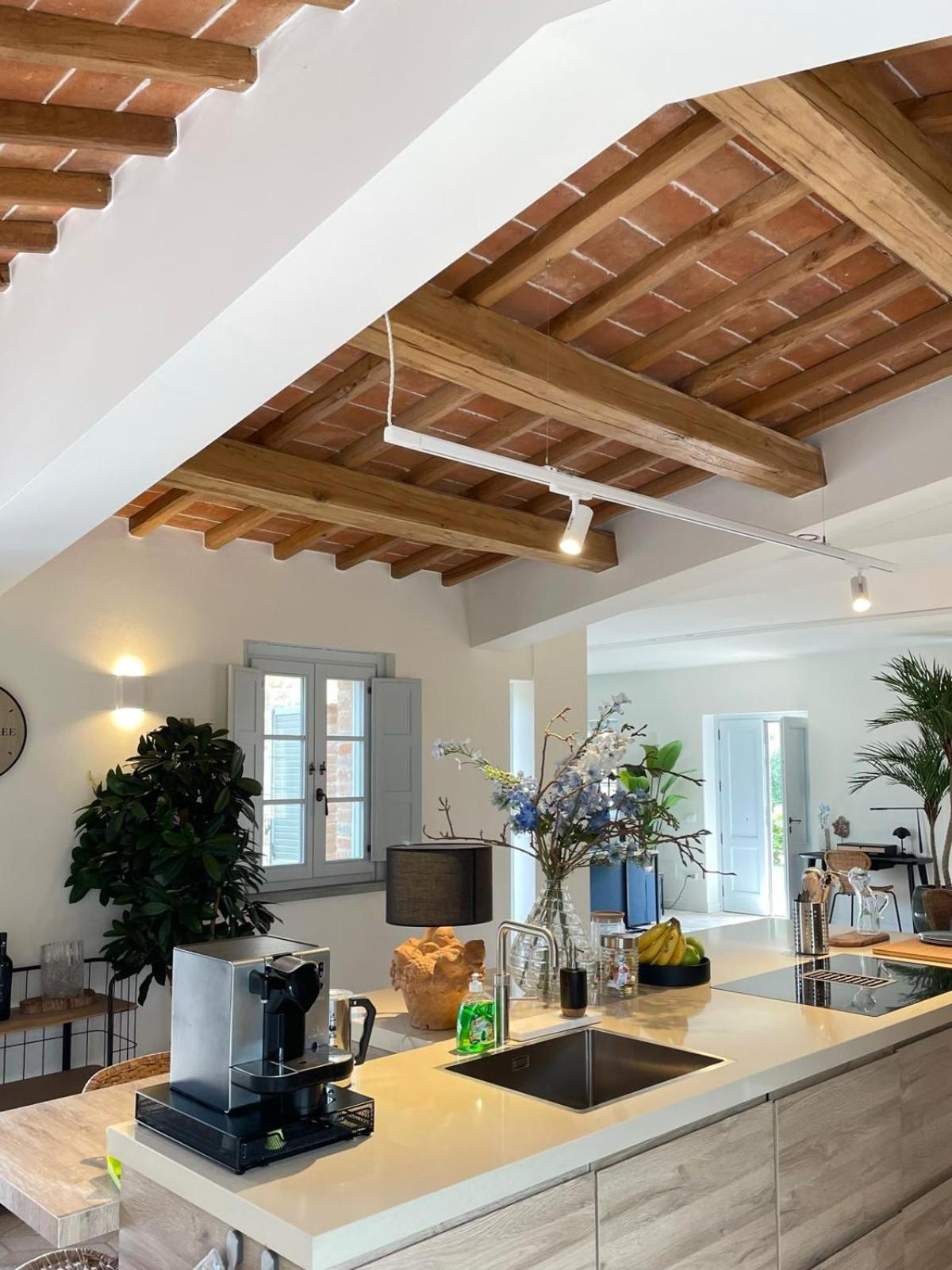 Villa photo 3