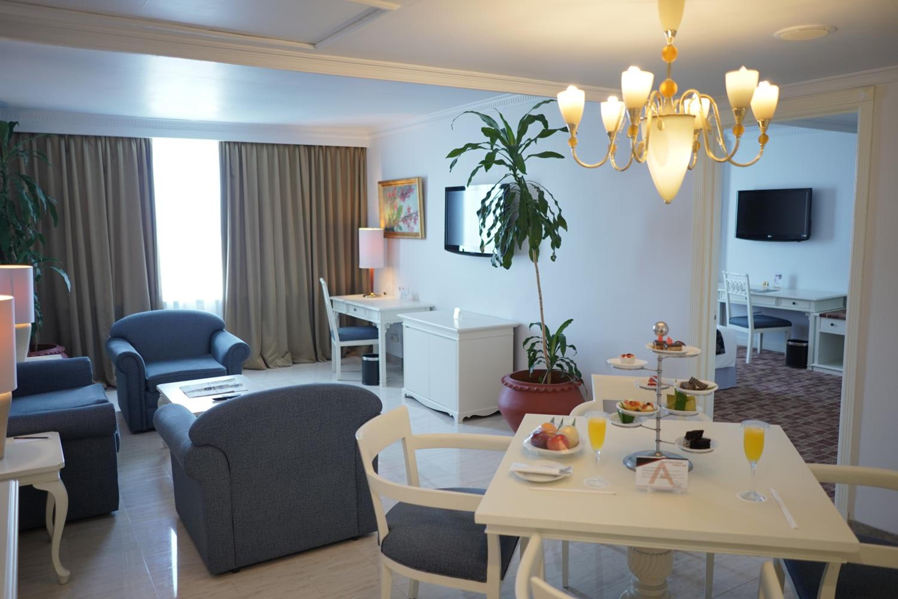 Club Suite with City View