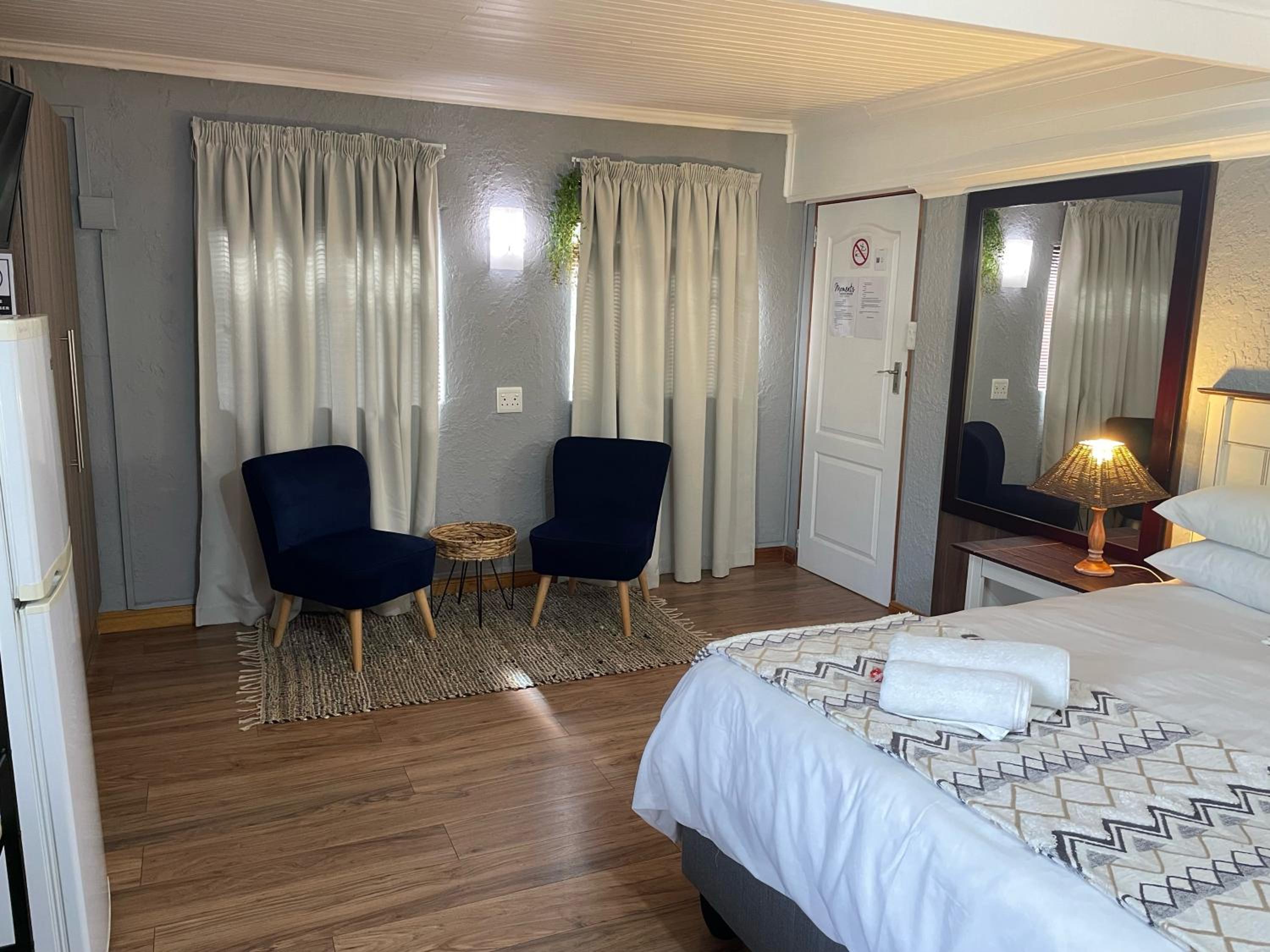 Deluxe Queen Room photo 3