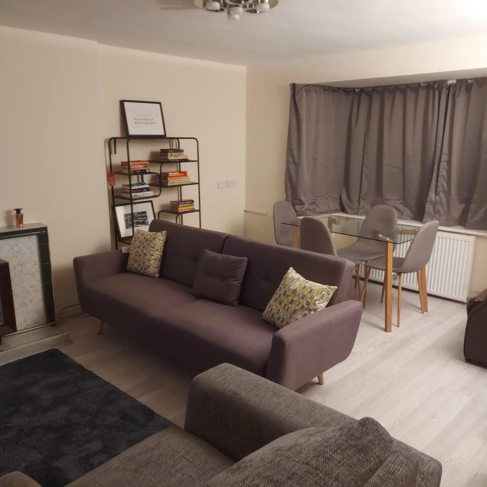 Apartment photo 1