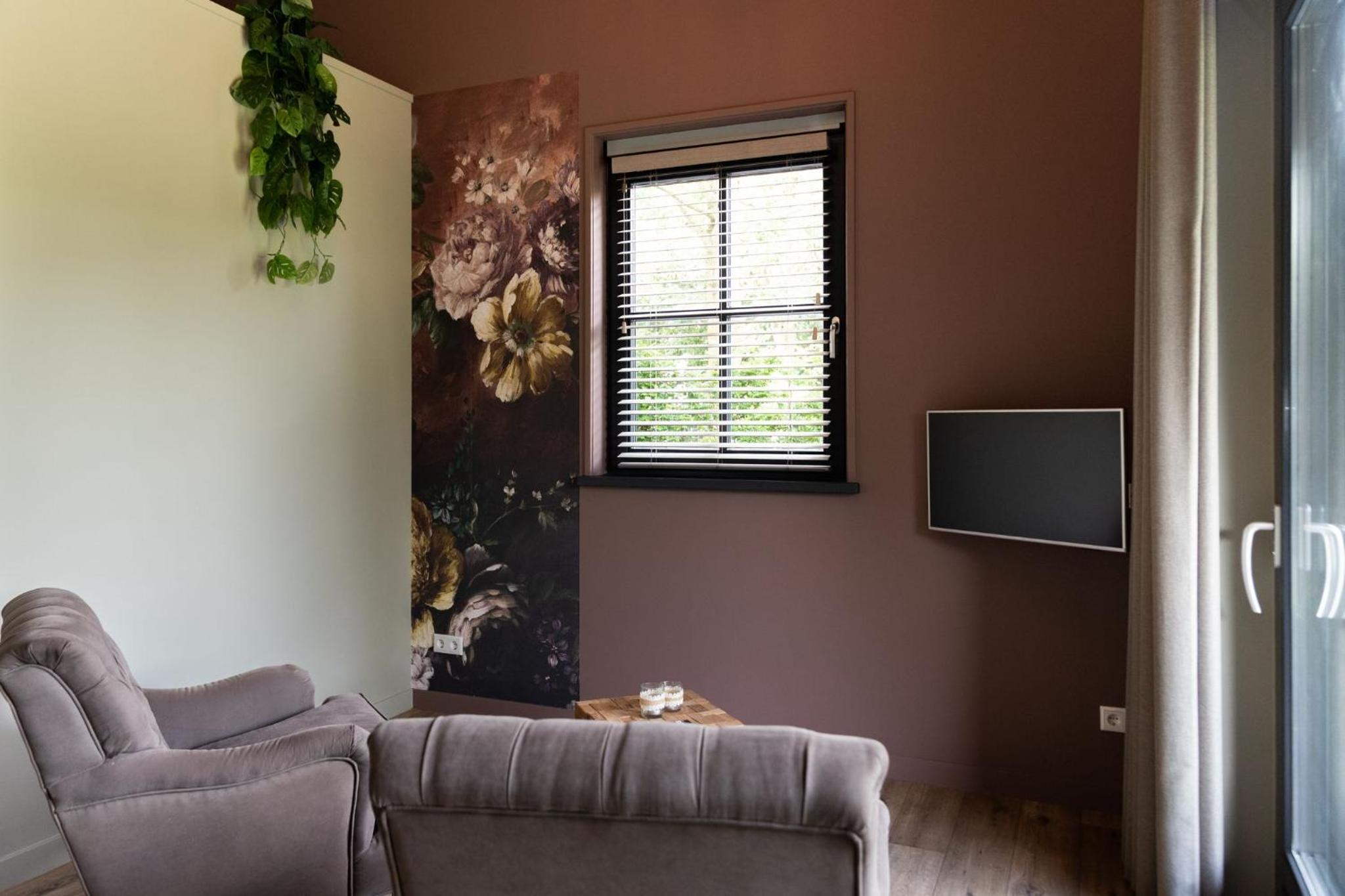 One-Bedroom House - Photo 10