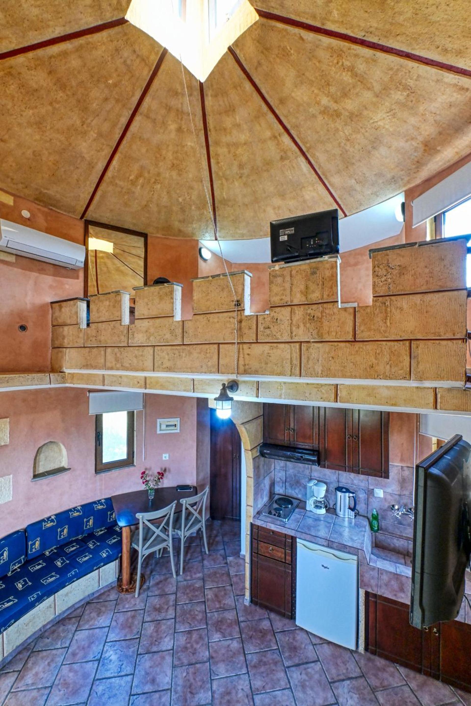 Maisonette photo 3