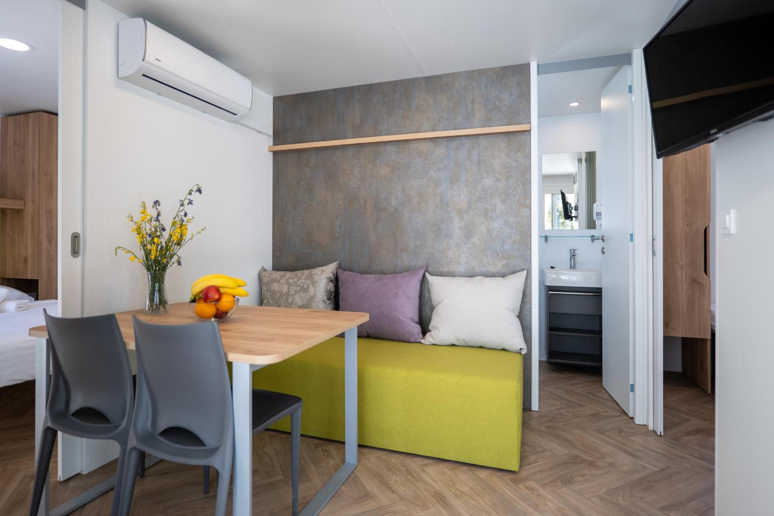 Two-Bedroom Mobile Home Comfort photo 1