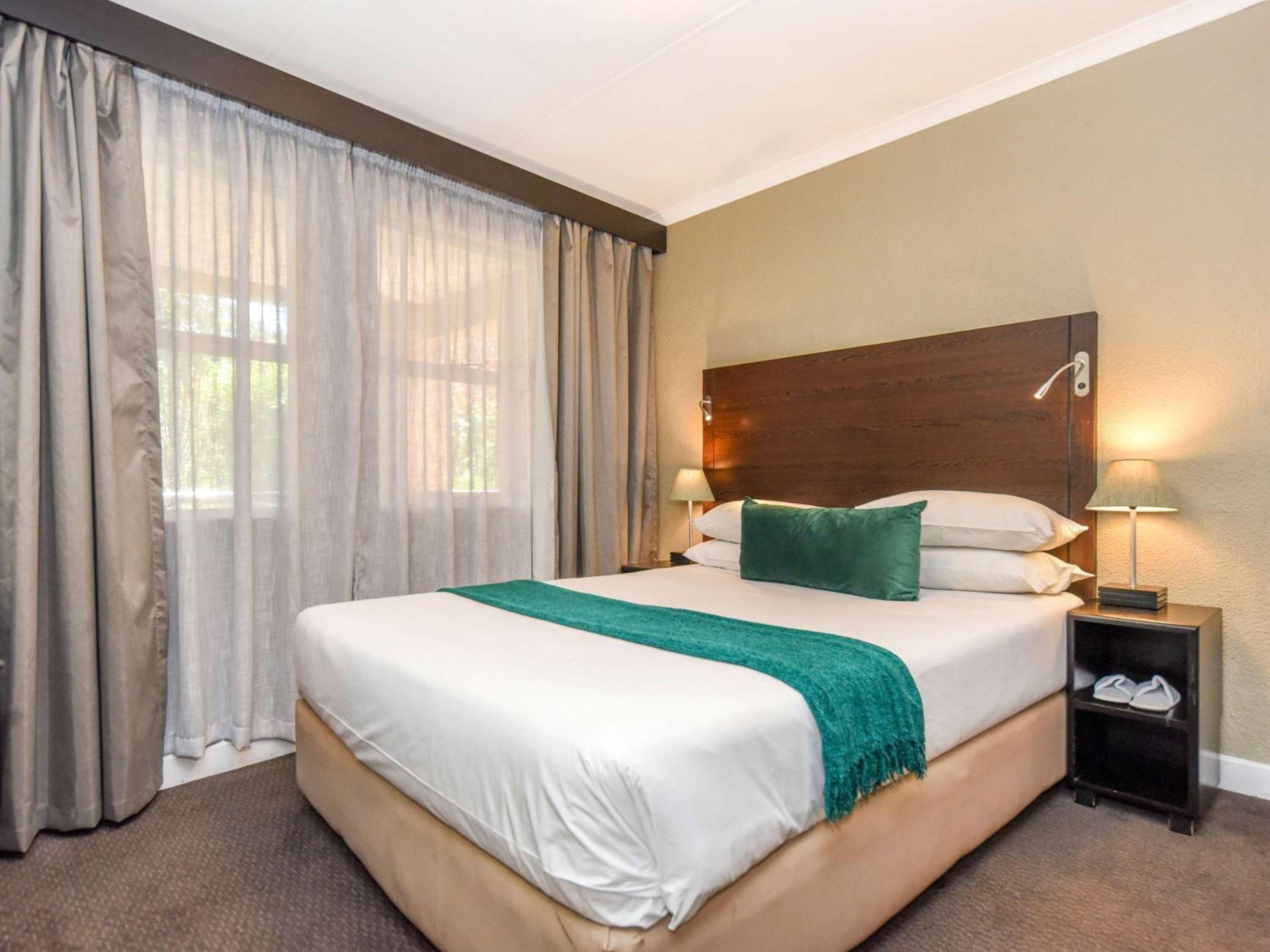 Standard Apartment with 1 Queen bed