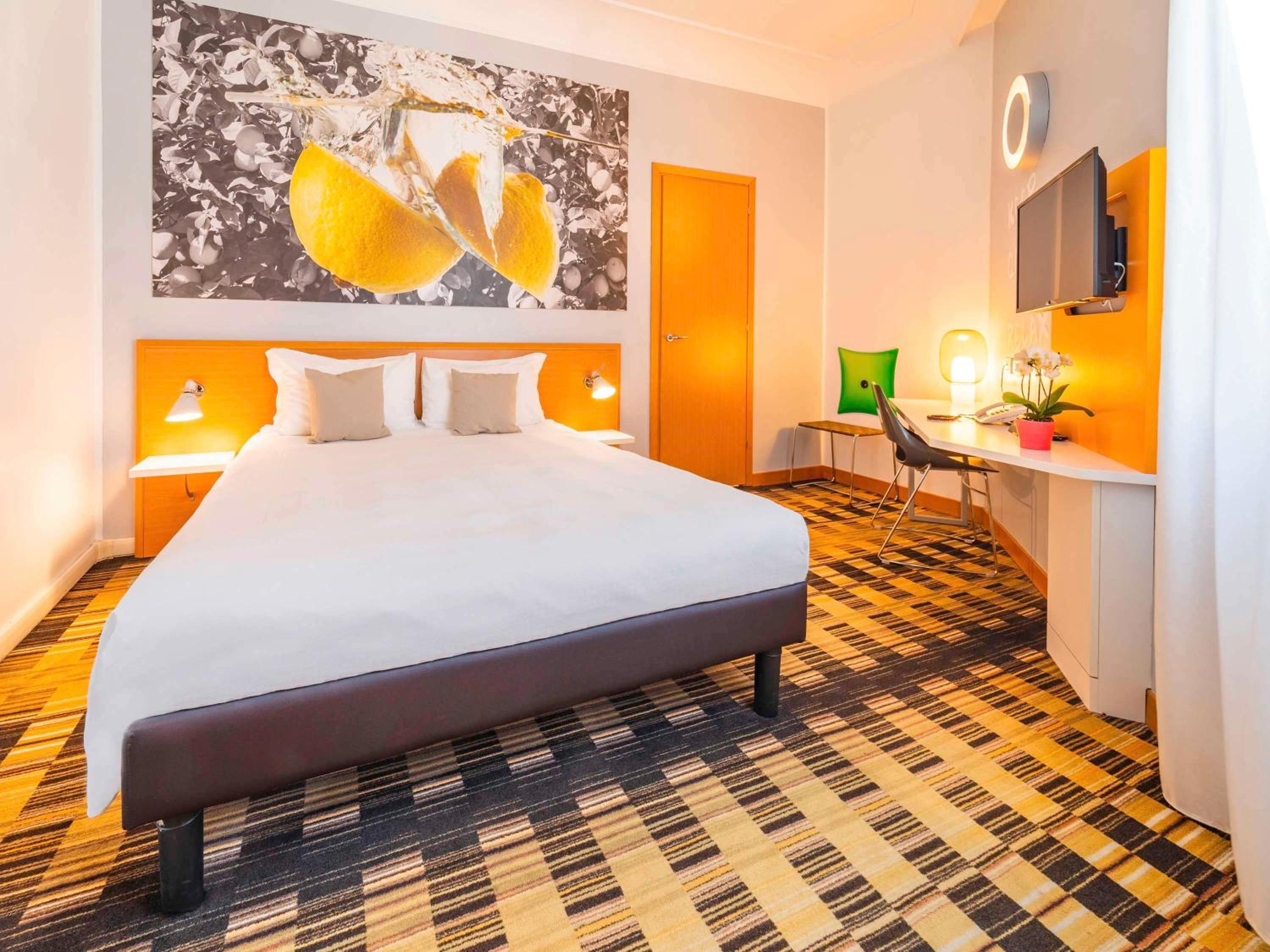 Standard Double Room - Photo 8