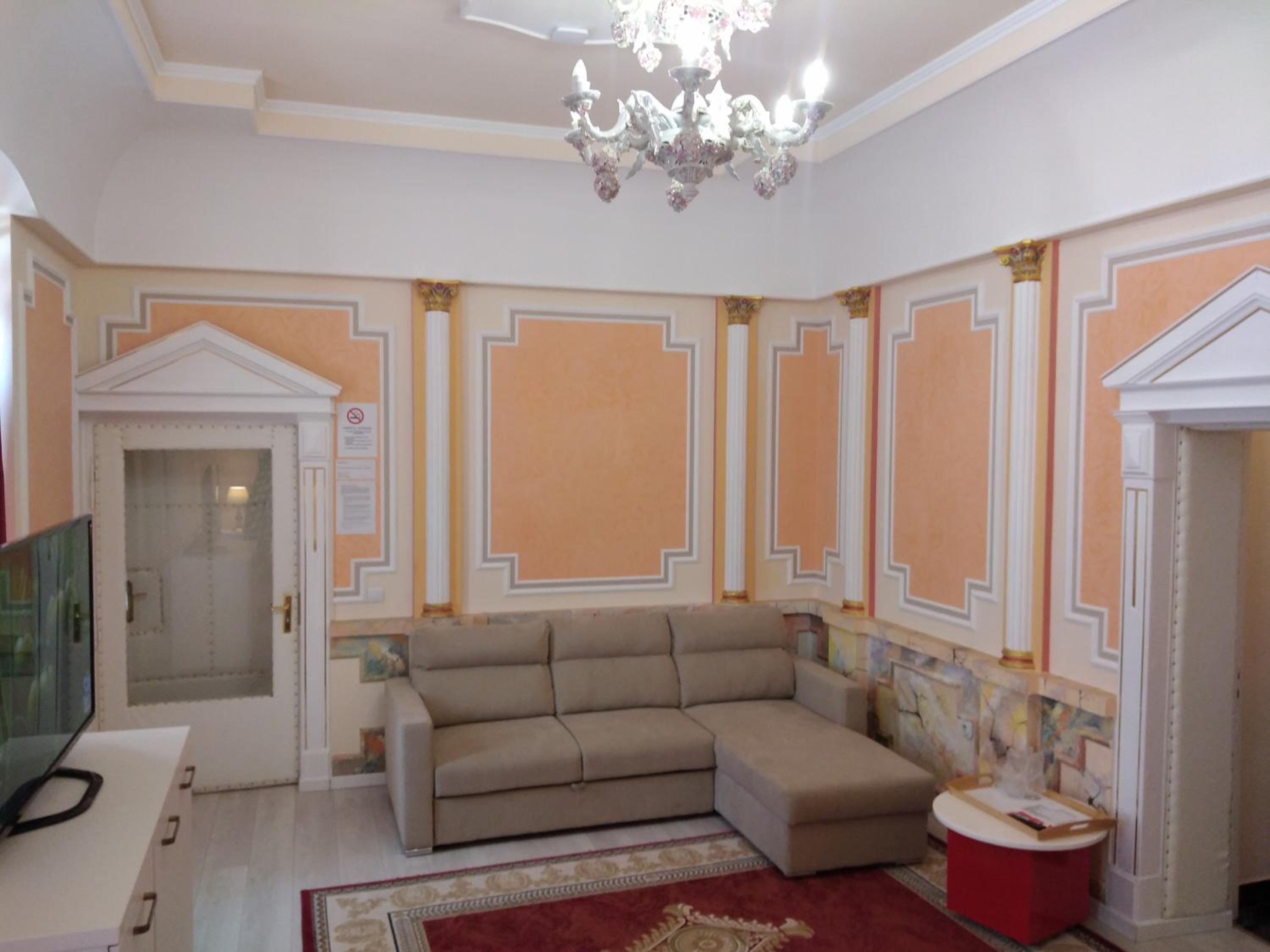 Deluxe Double Room - Photo 4