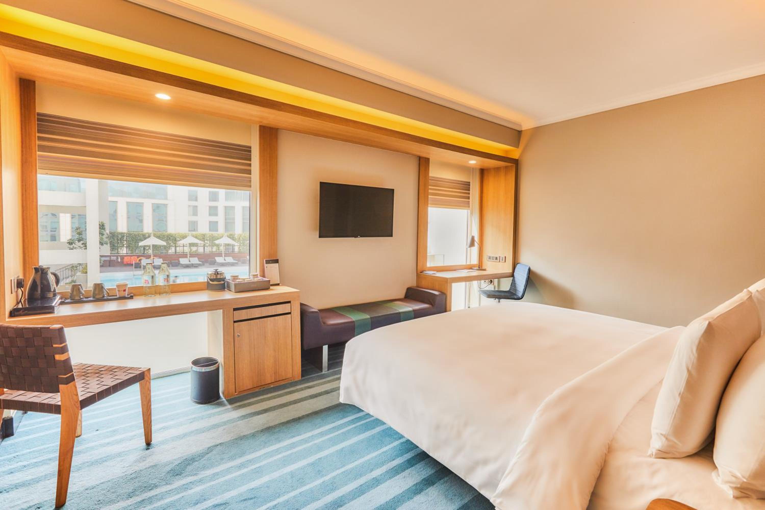 1 King Bed, Pool View, Aloft Room:  20% discount on F&B and SPA