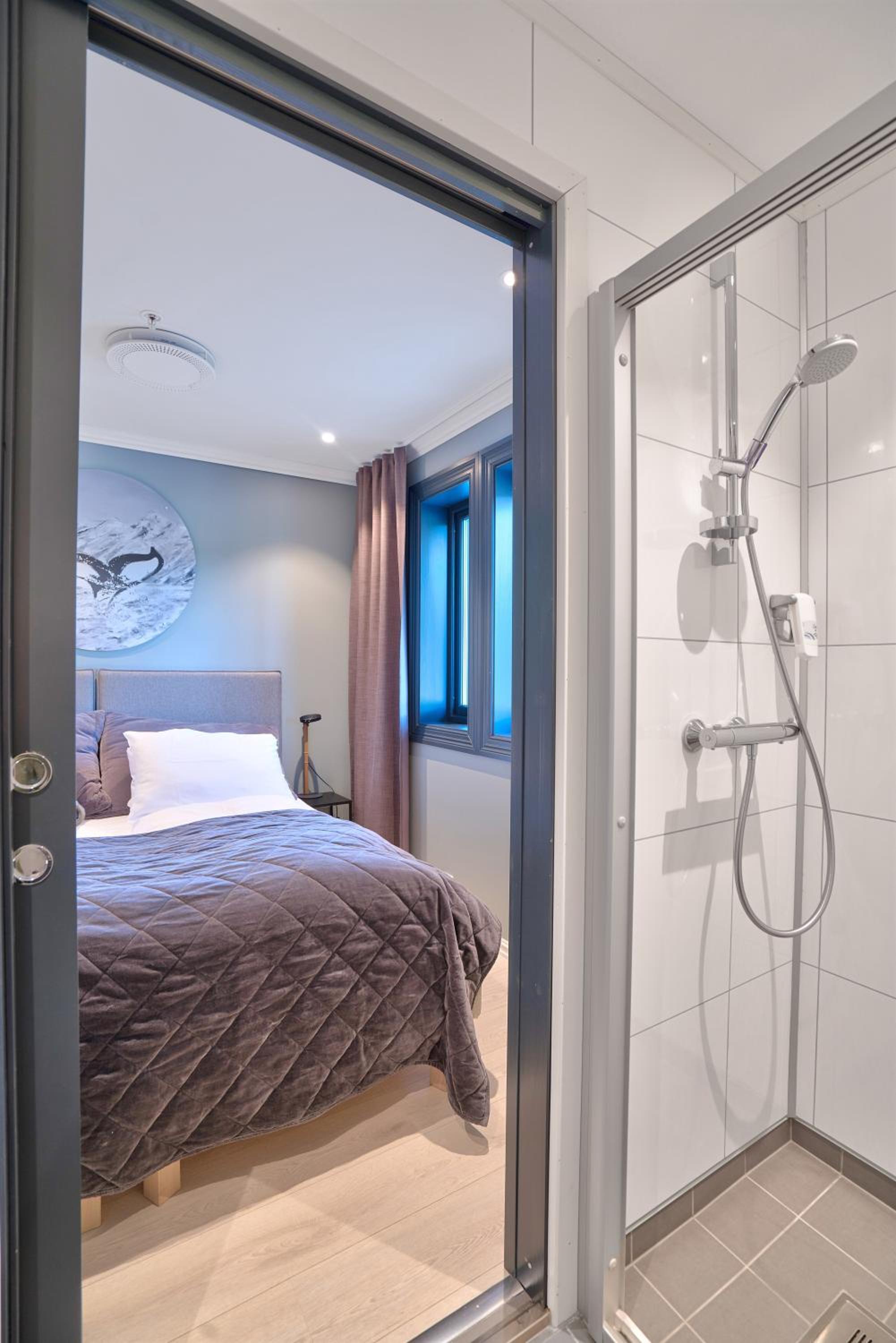 Double Room with Mountain View - Photo 3