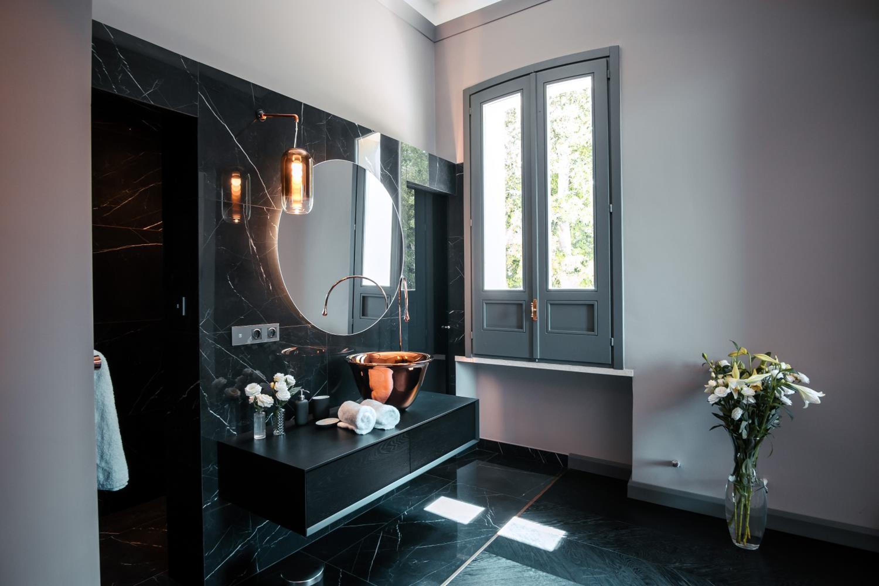 Double or Twin Room with Private Bathroom - Photo 6