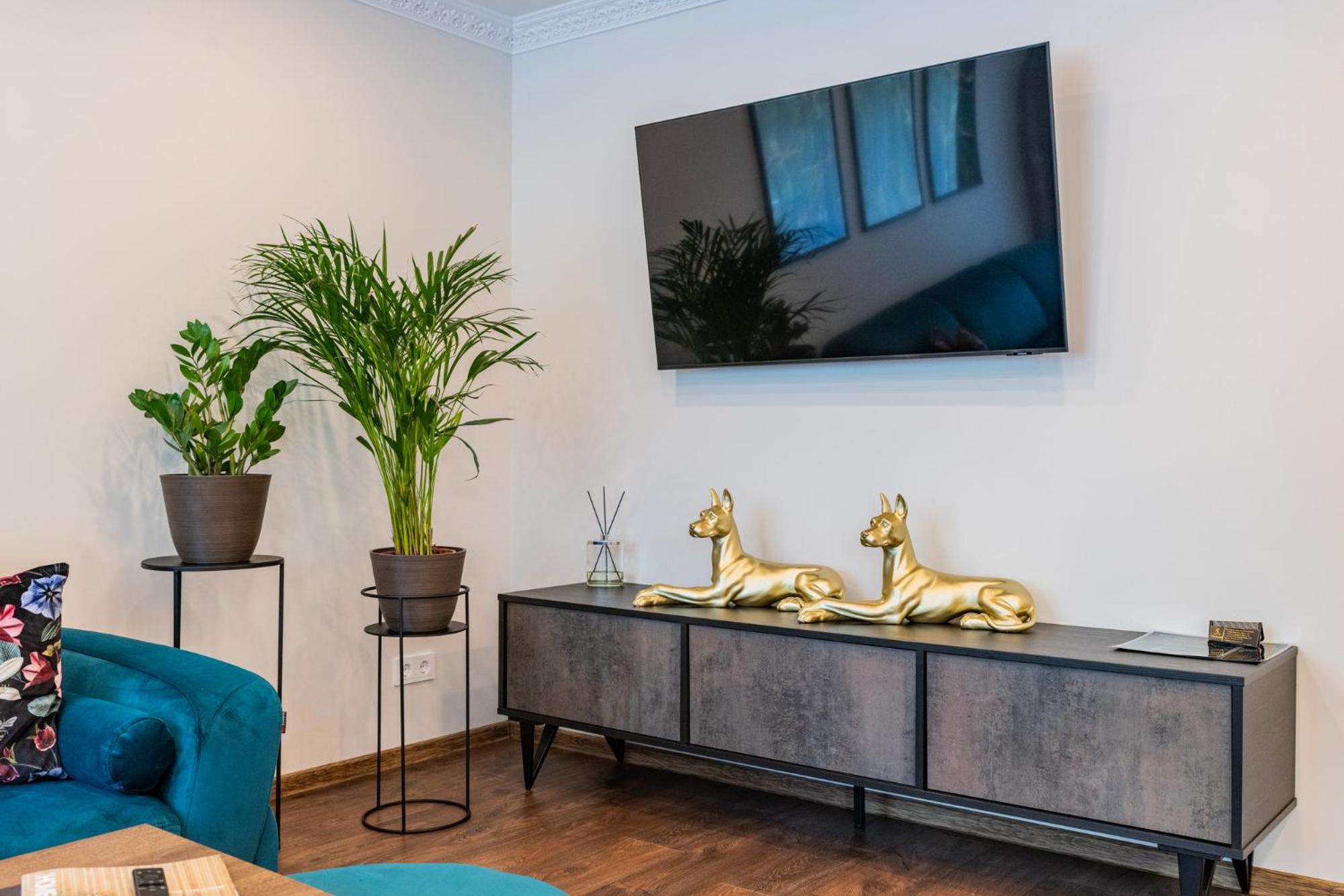 Two-Bedroom Apartment - Photo 13