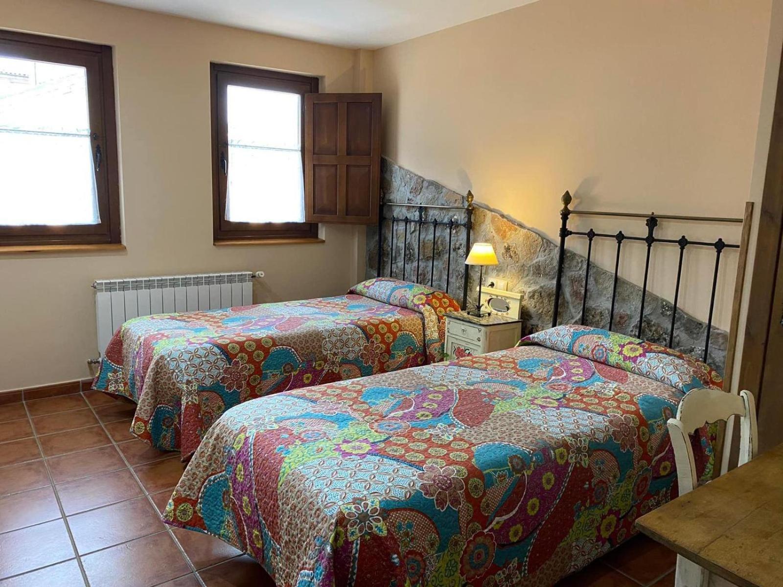 Habitación Doble con Baño Privado